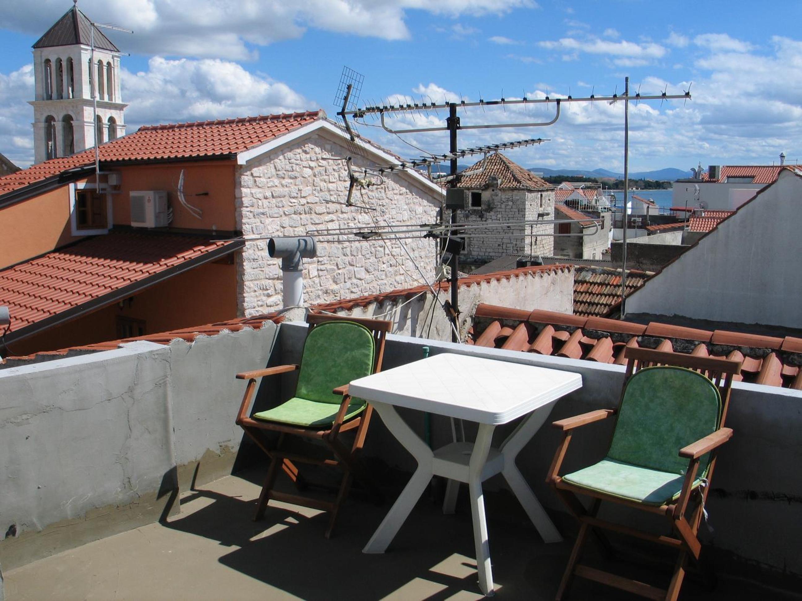 Studio with Balcony - Photo 27