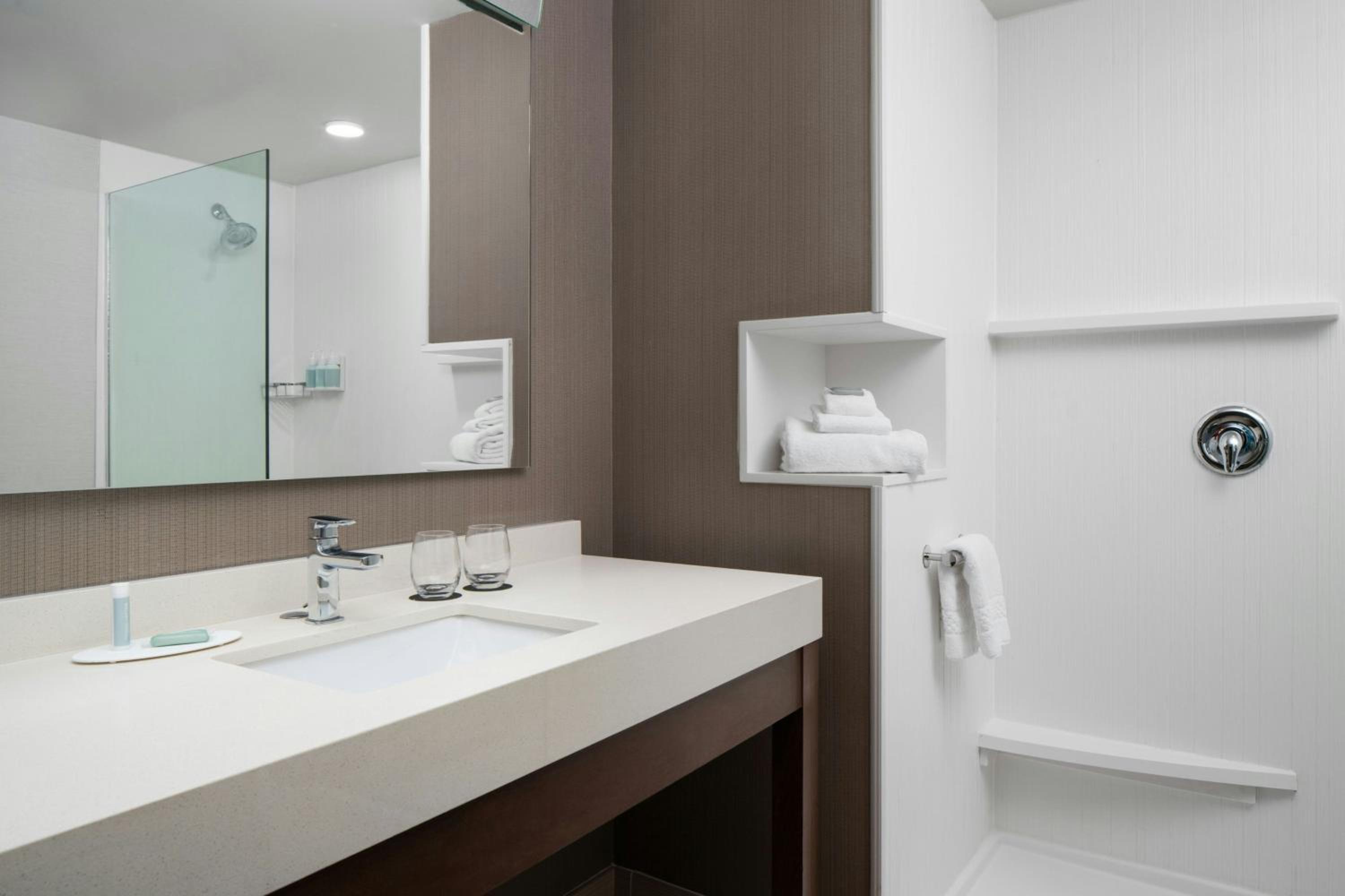 Courtyard By Marriott Fayetteville Fort Bragg Spring Lake, Zdjęcie 9