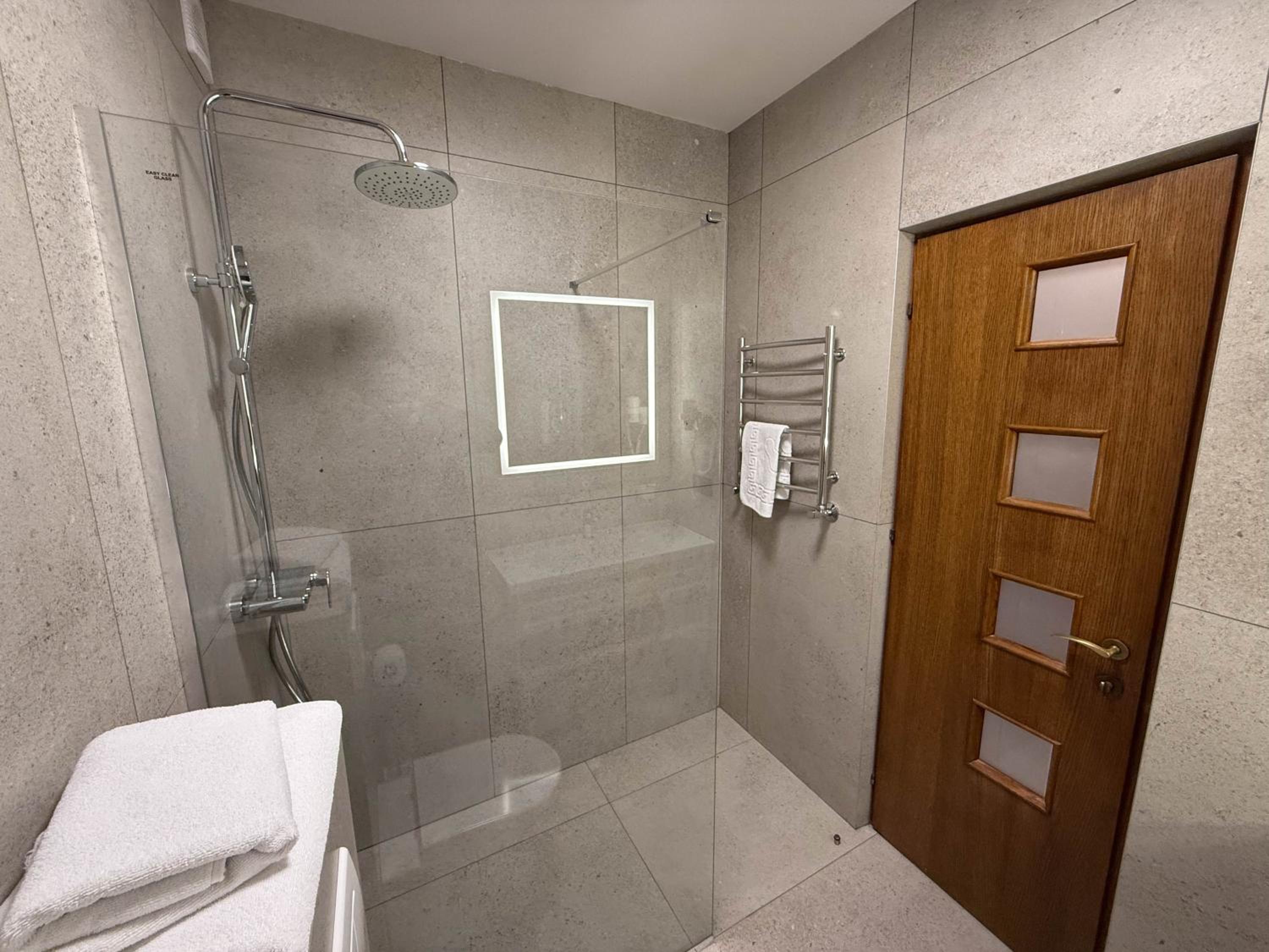 Junior Suite with Balcony photo 3