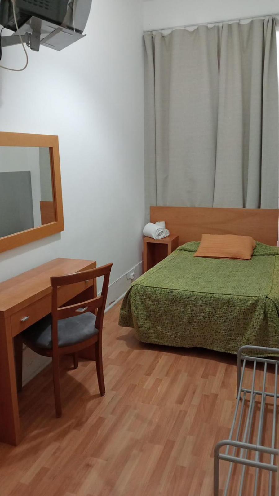 Single Room with Shared Bathroom photo 2
