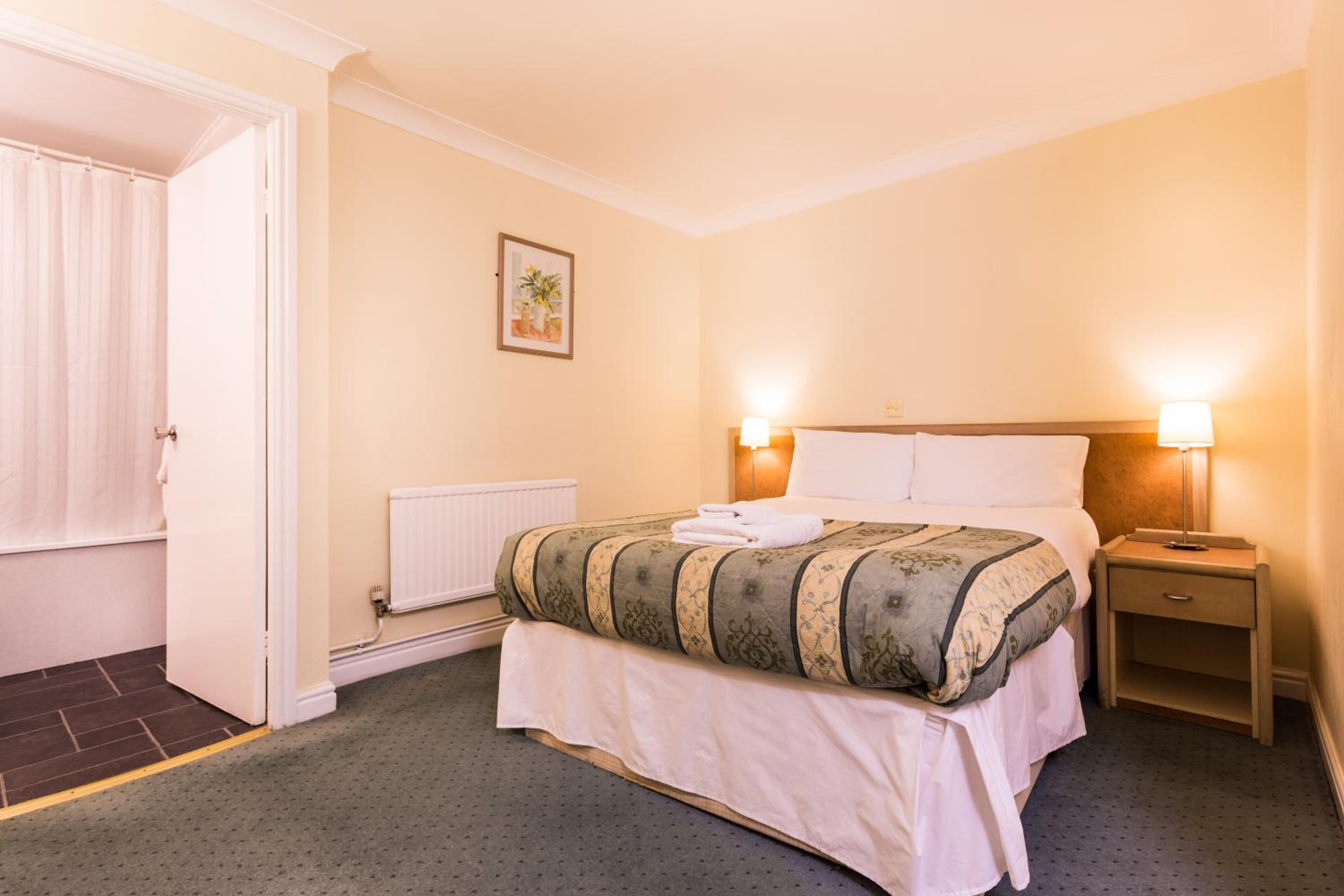 Double Room without Window - Photo 1