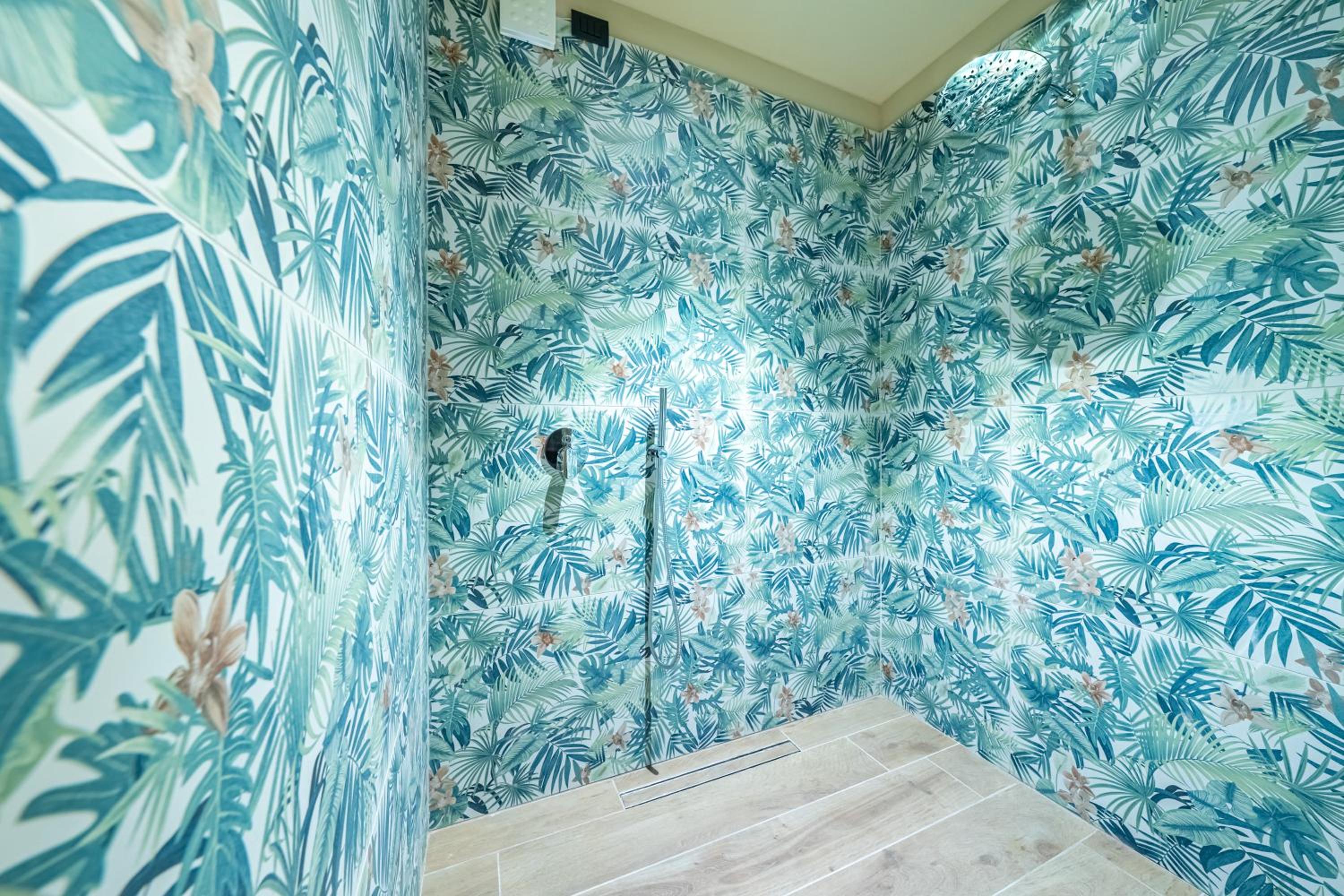 Family Room with Shower