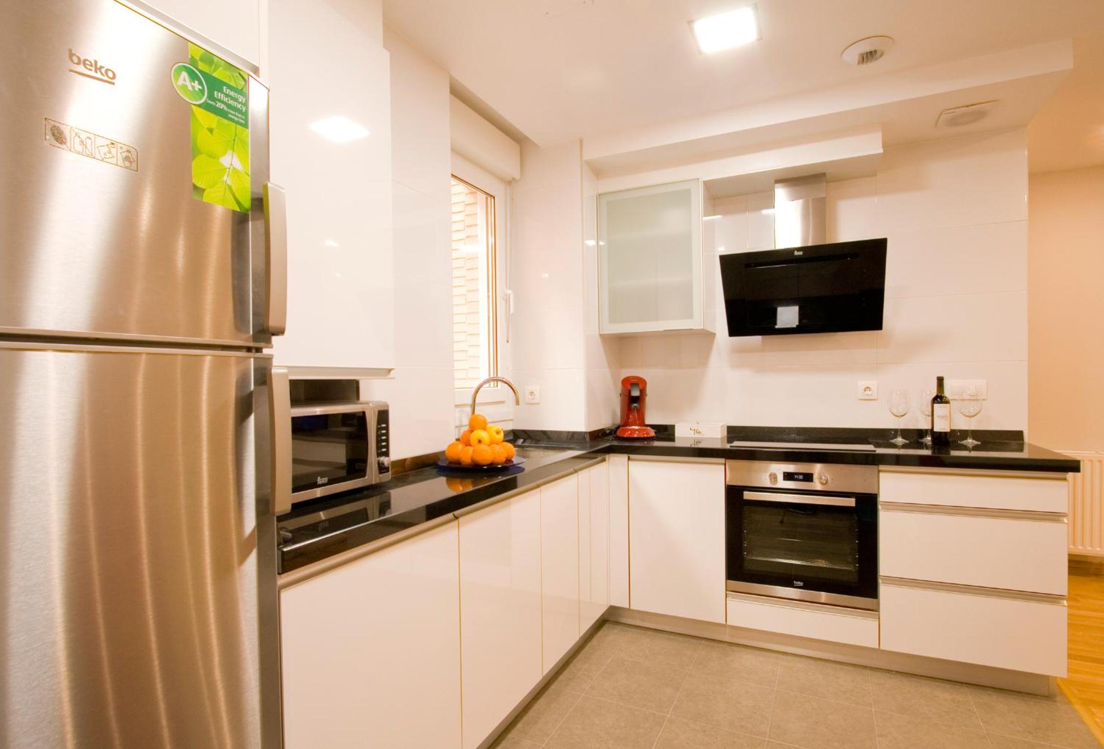 Apartment photo 3