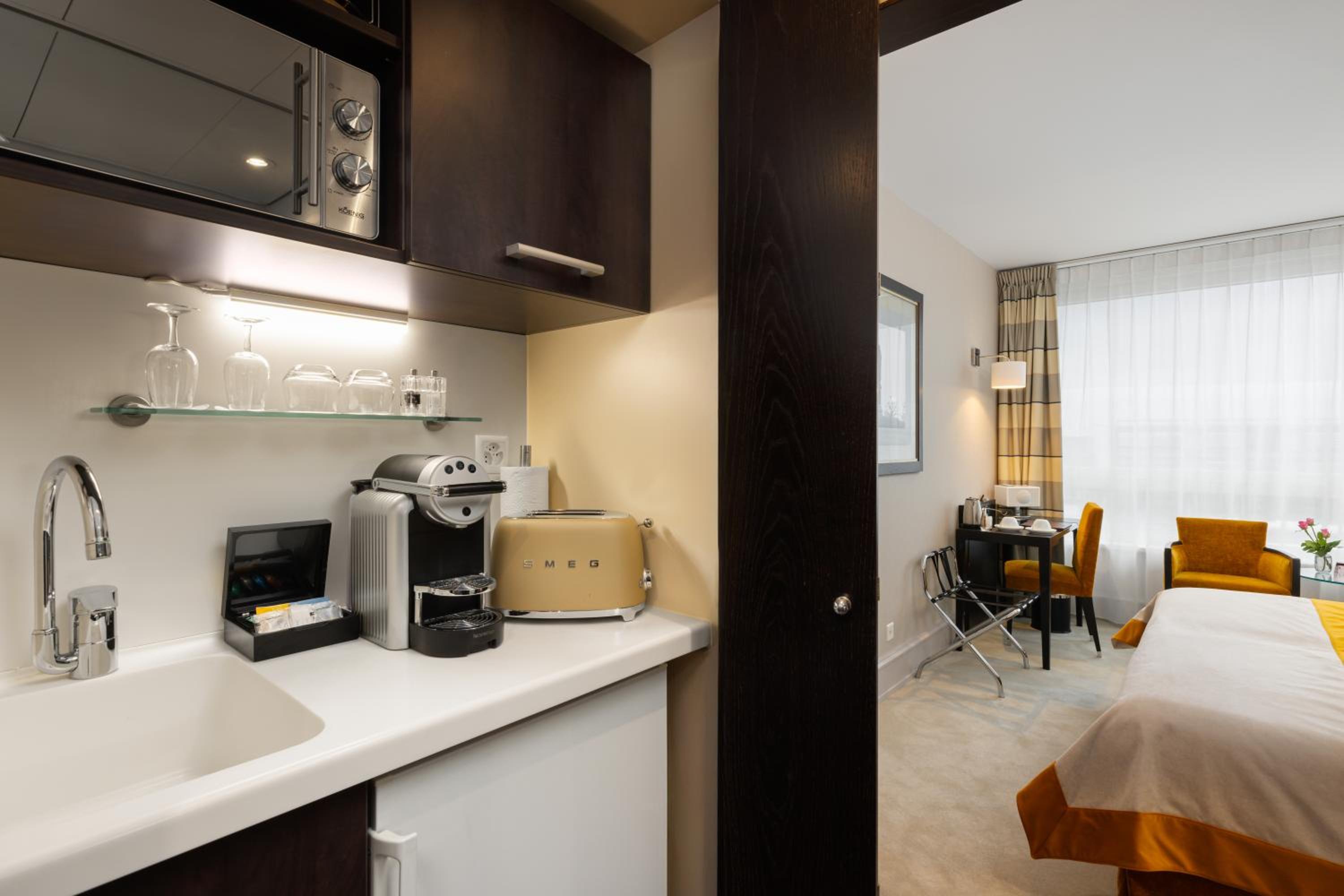 Signature Room