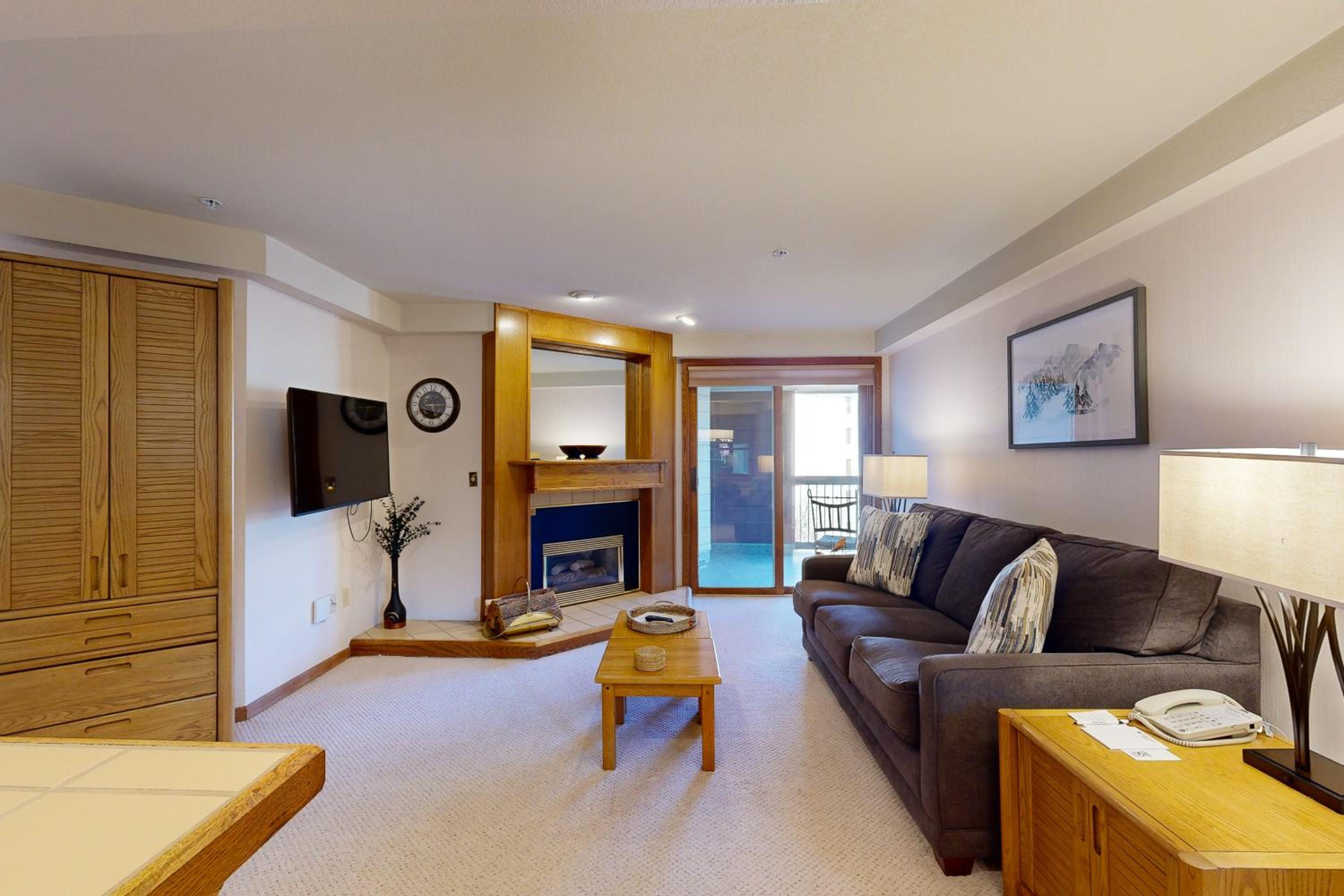 One-Bedroom Apartment photo 3