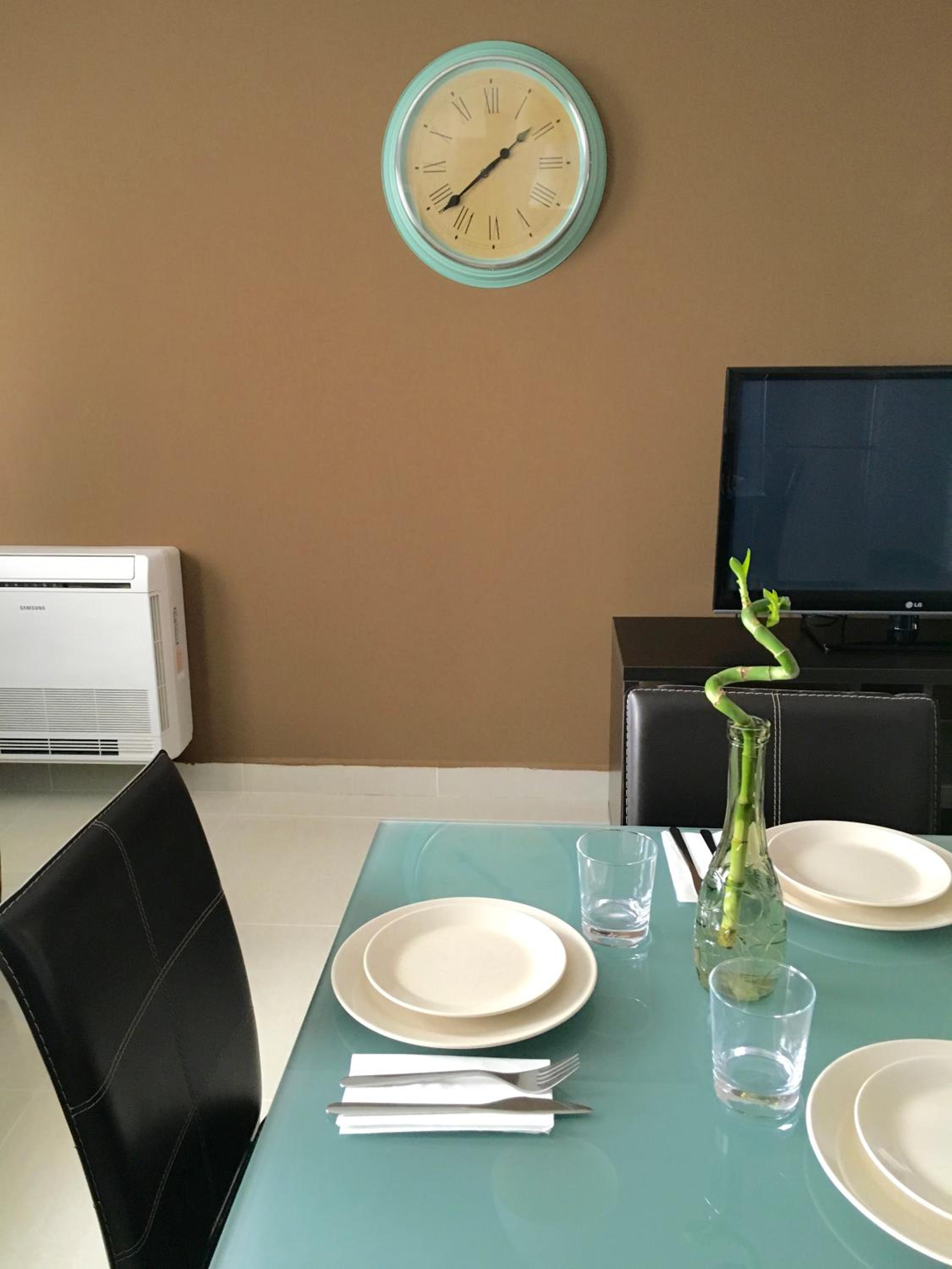 One-Bedroom Apartment - Photo 6