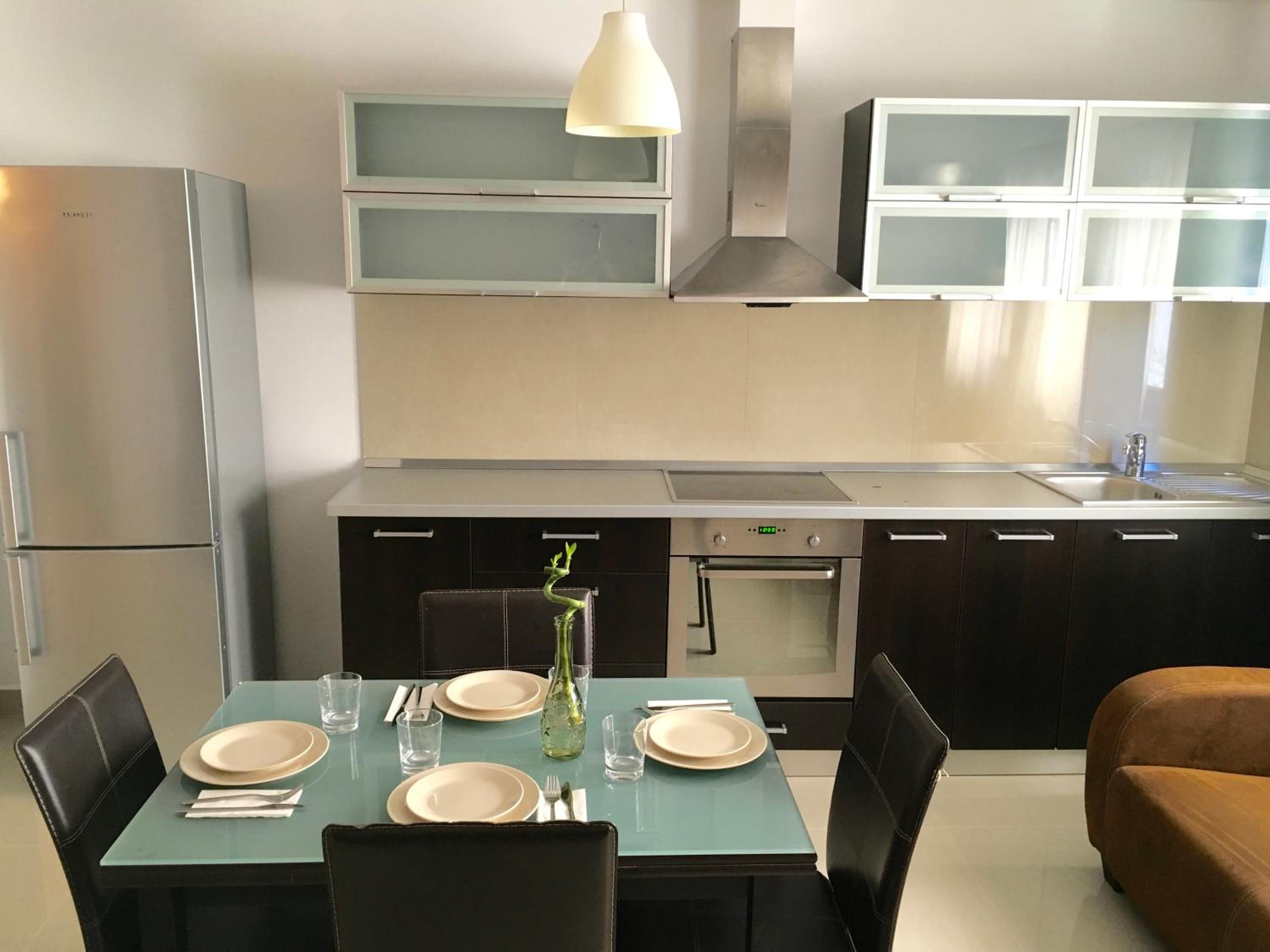 One-Bedroom Apartment - Photo 7