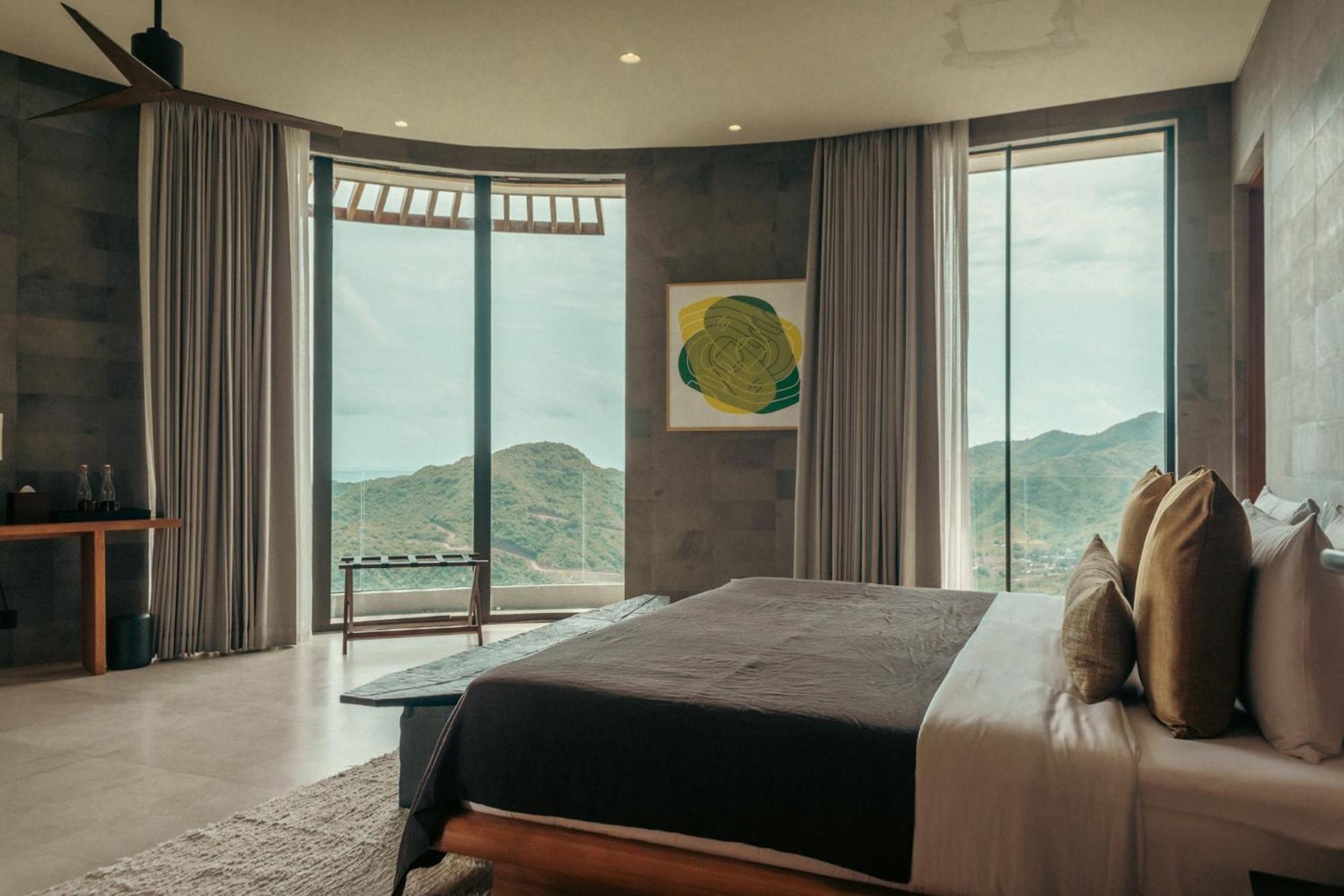 Four Bedroom Villa Nyrenstone with Sea View - Photo 9