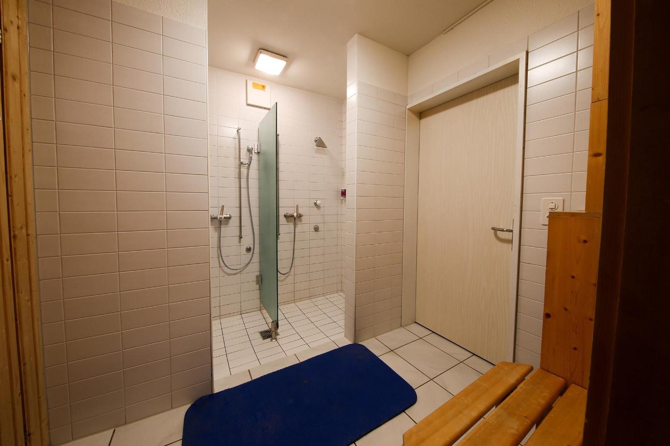 Single Bed in Mixed Dormitory Room photo 2