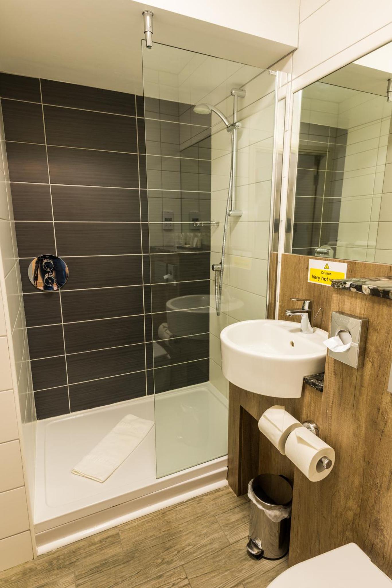 Small Double Room - Photo 3