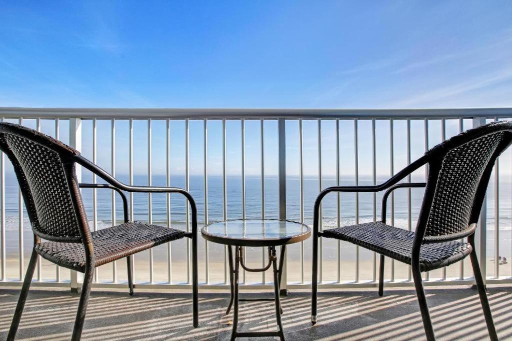 Double Room with Sea View - Photo 2