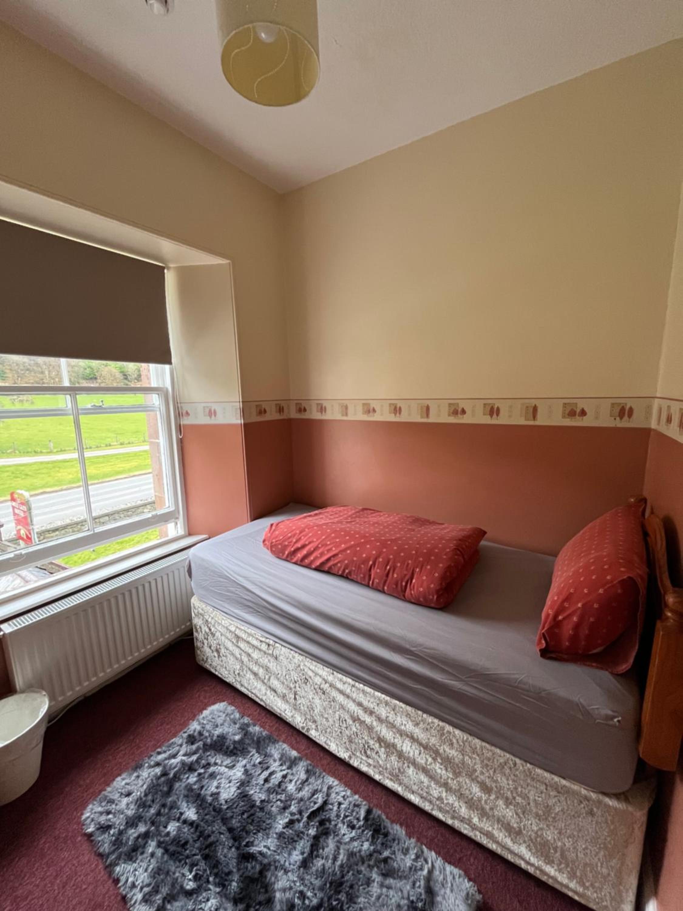 Budget Single Room photo 2