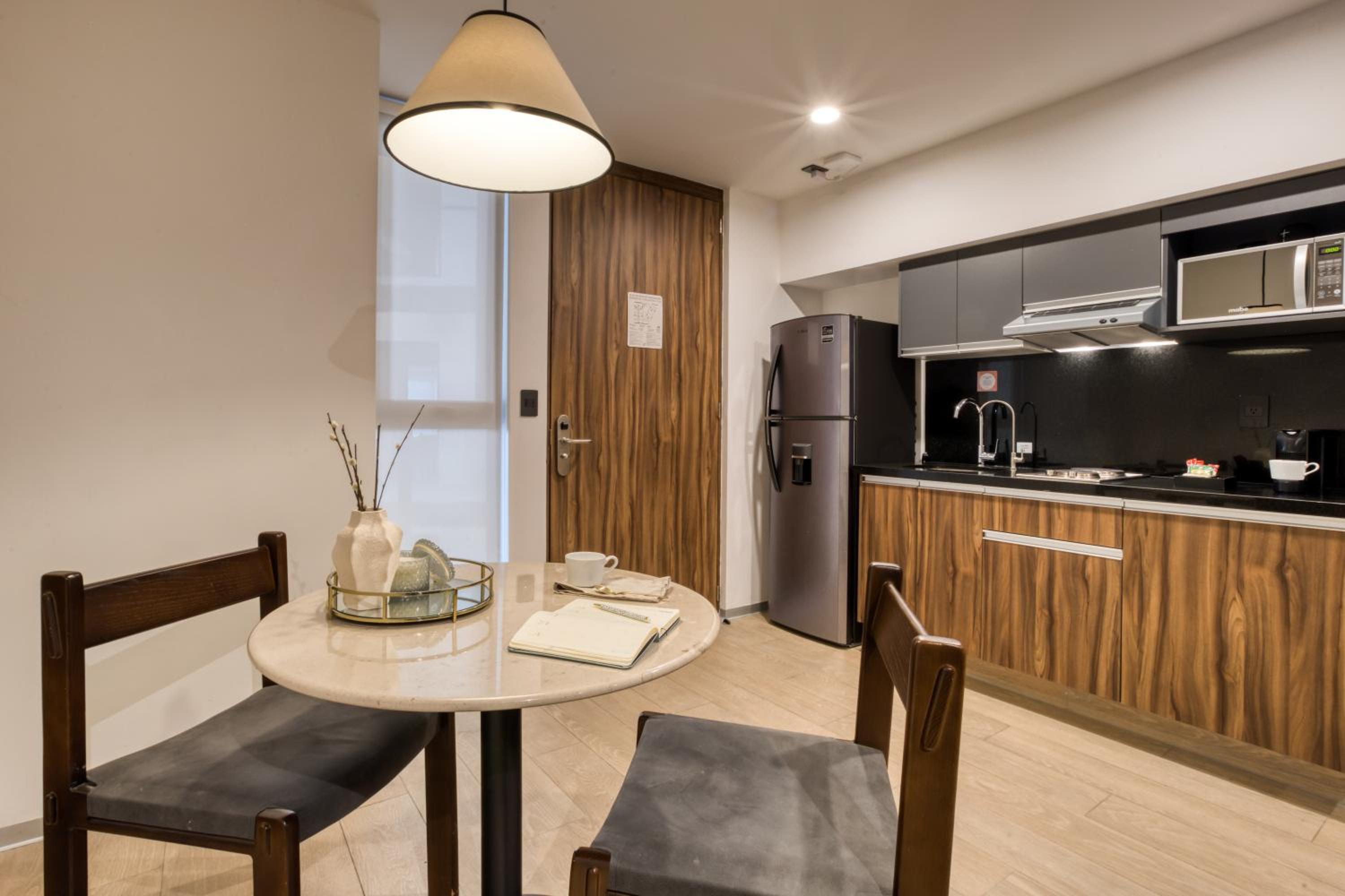 Classic Apartment photo 2