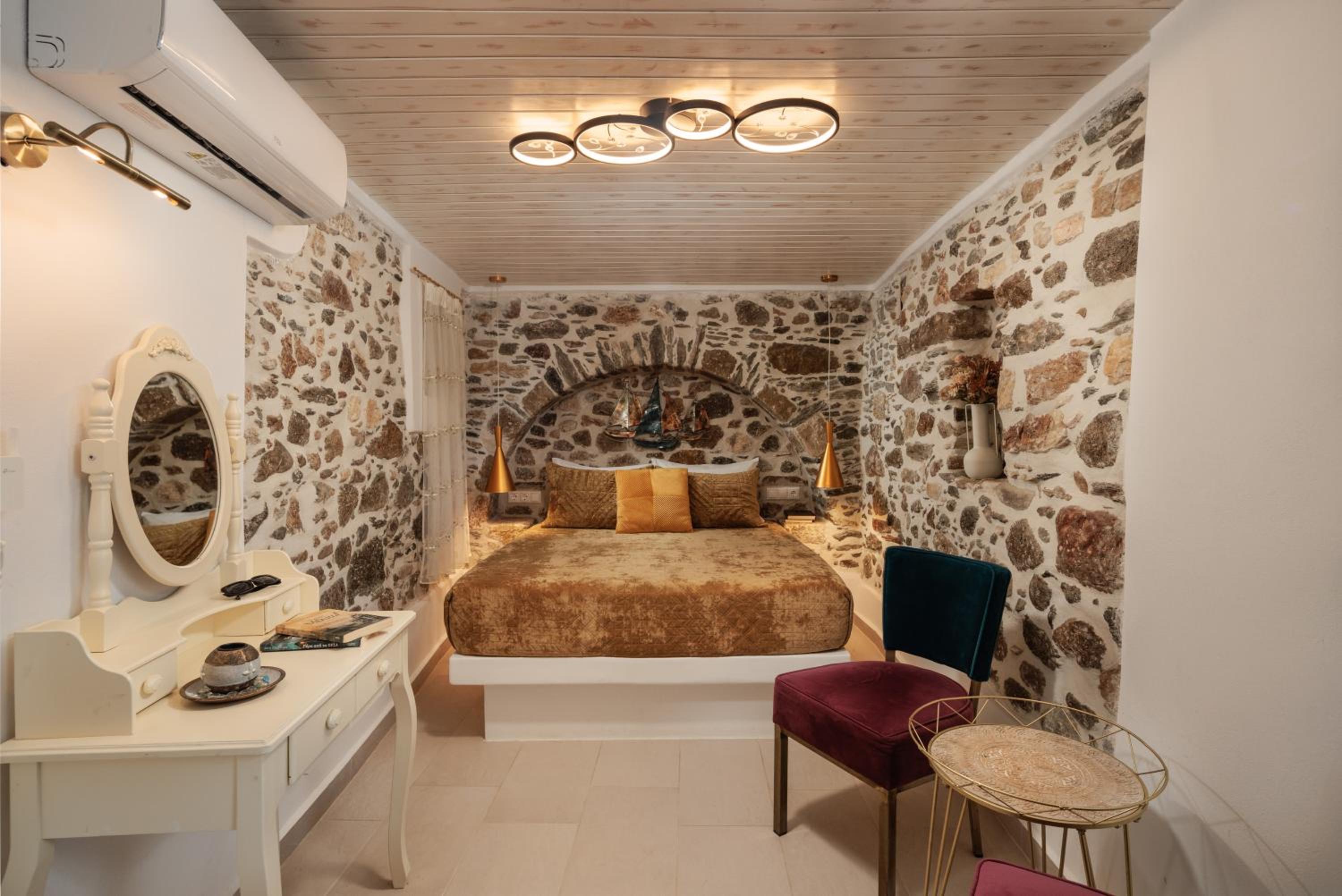 Double or Twin Room photo 3