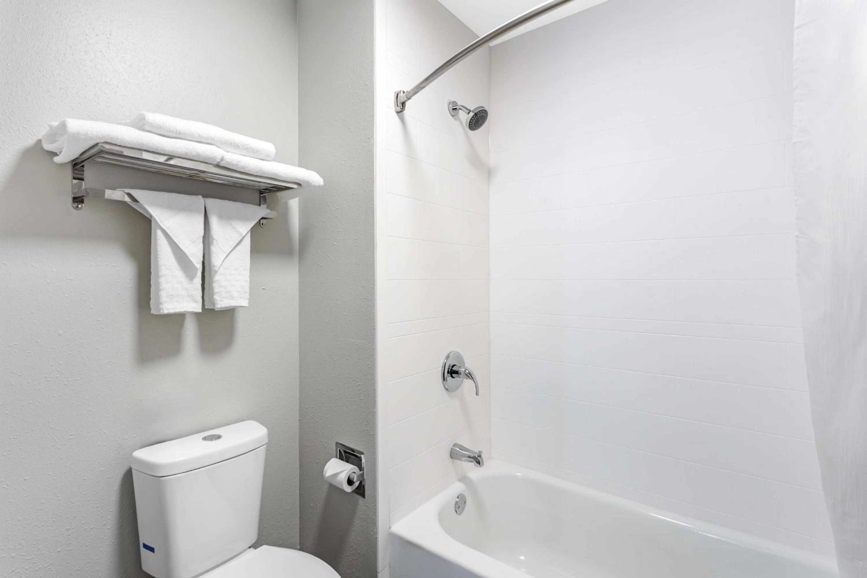 King Suite - Photo 4