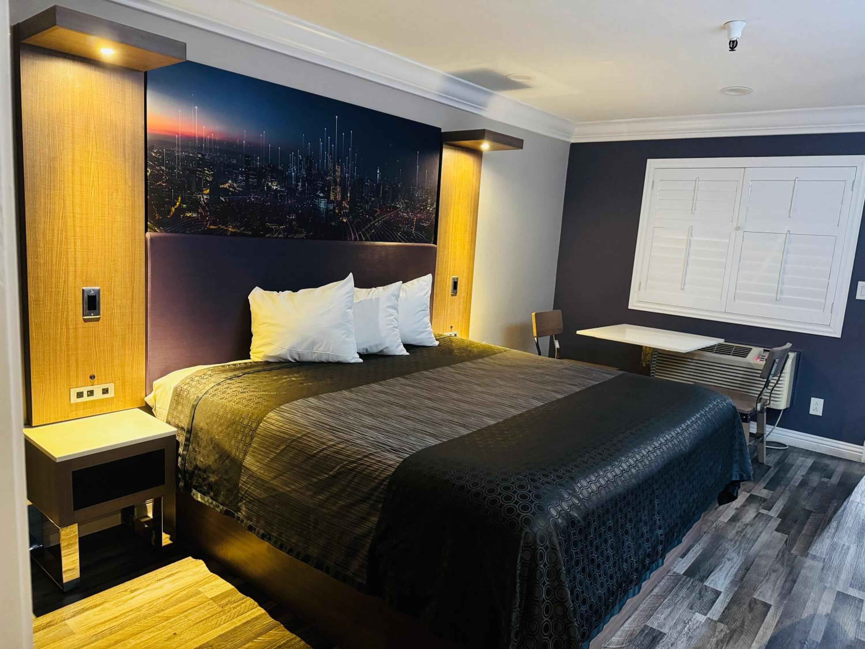 King Room with Spa Bath
