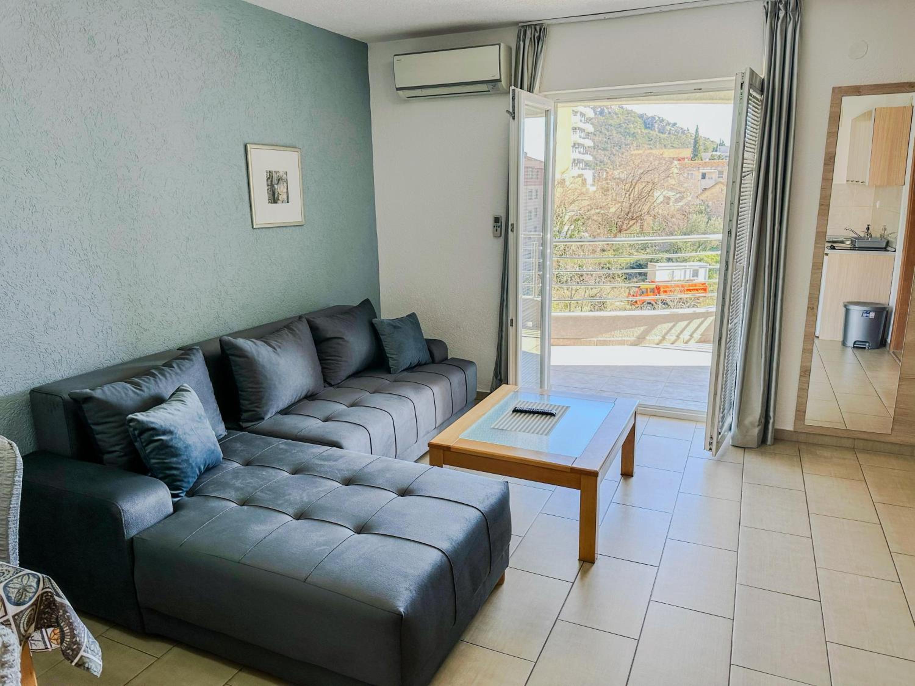 King Suite with Sea View - Photo 6