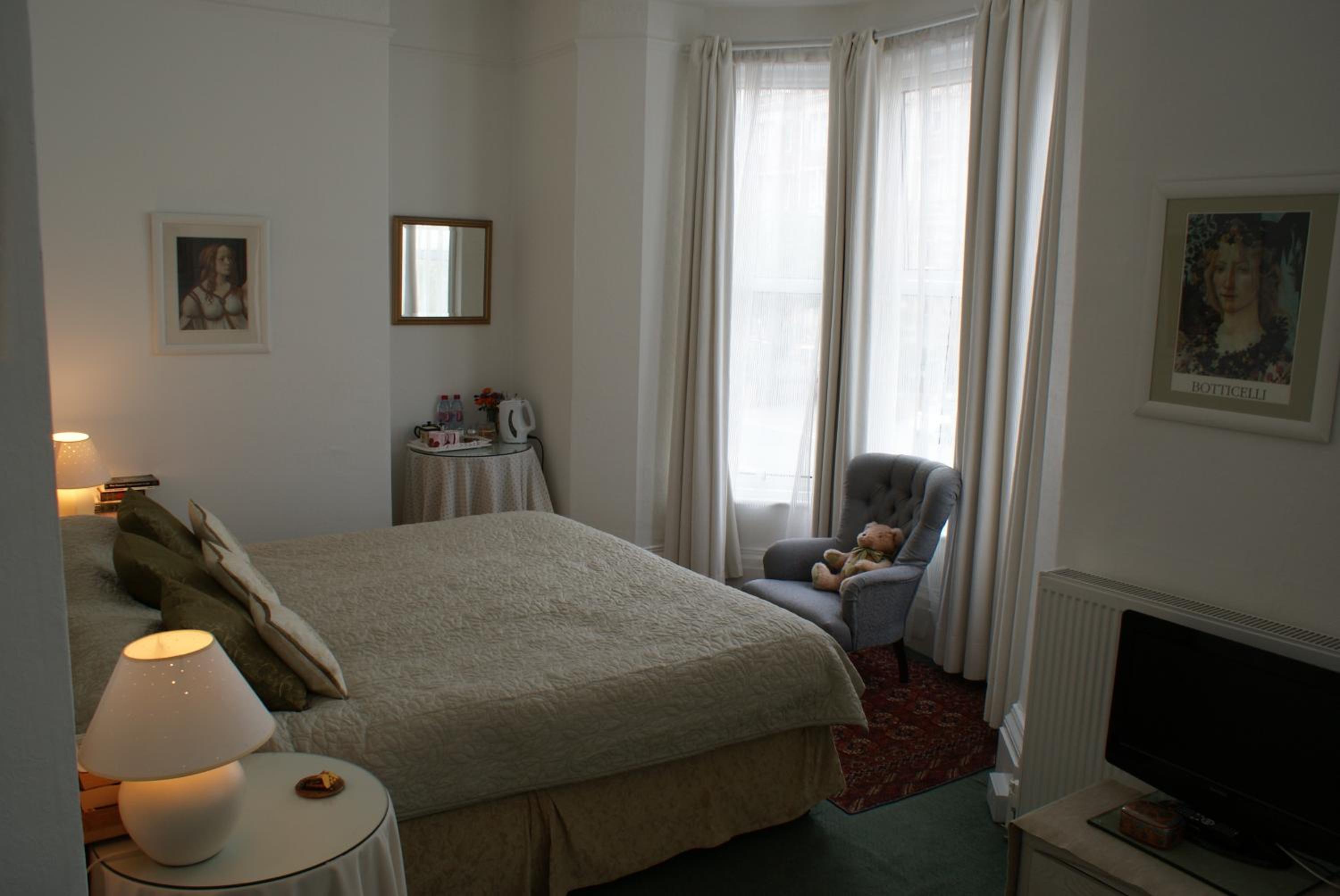 Double or Twin Room photo 1