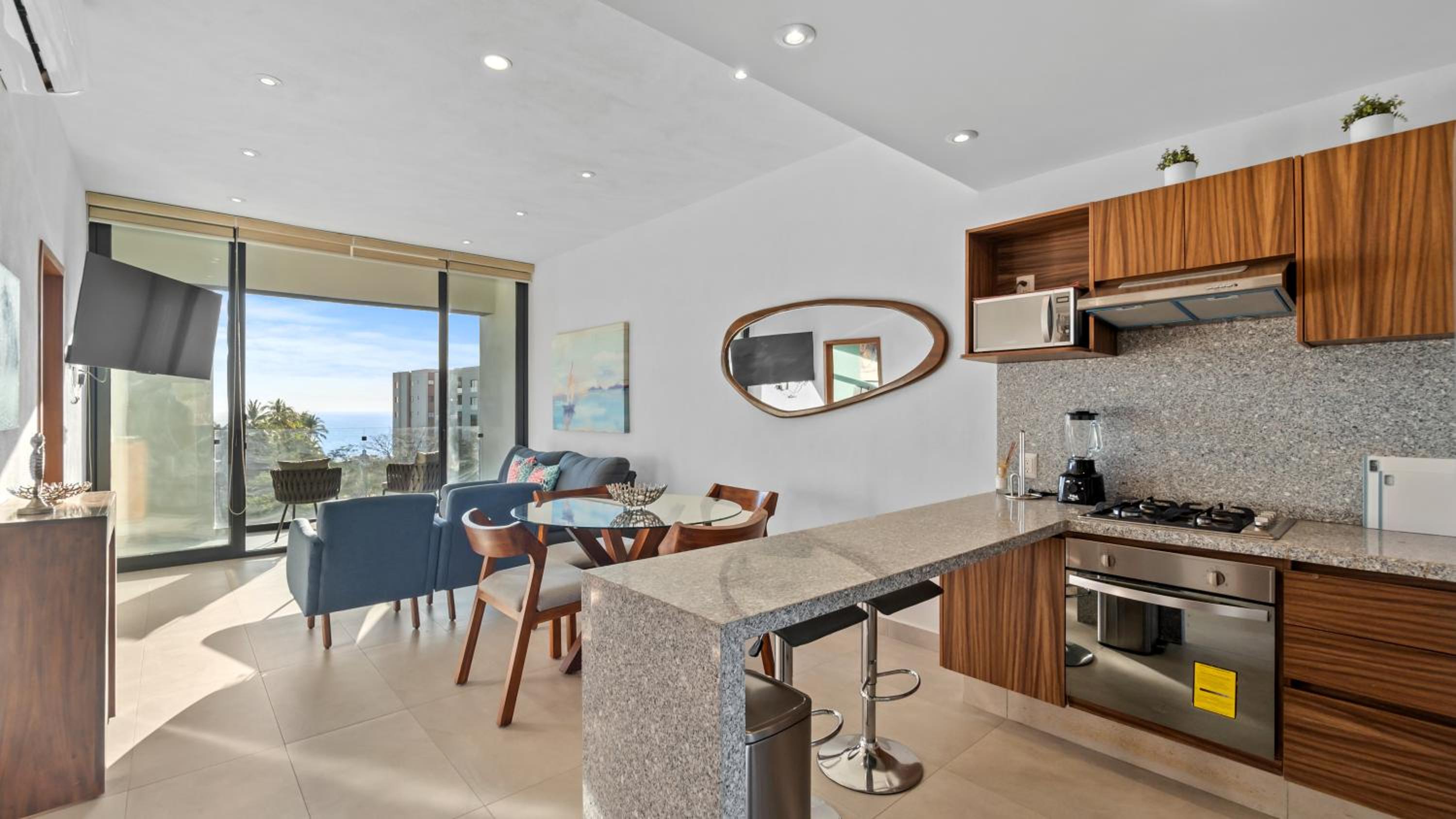 Two-Bedroom Apartment with Balcony photo 3