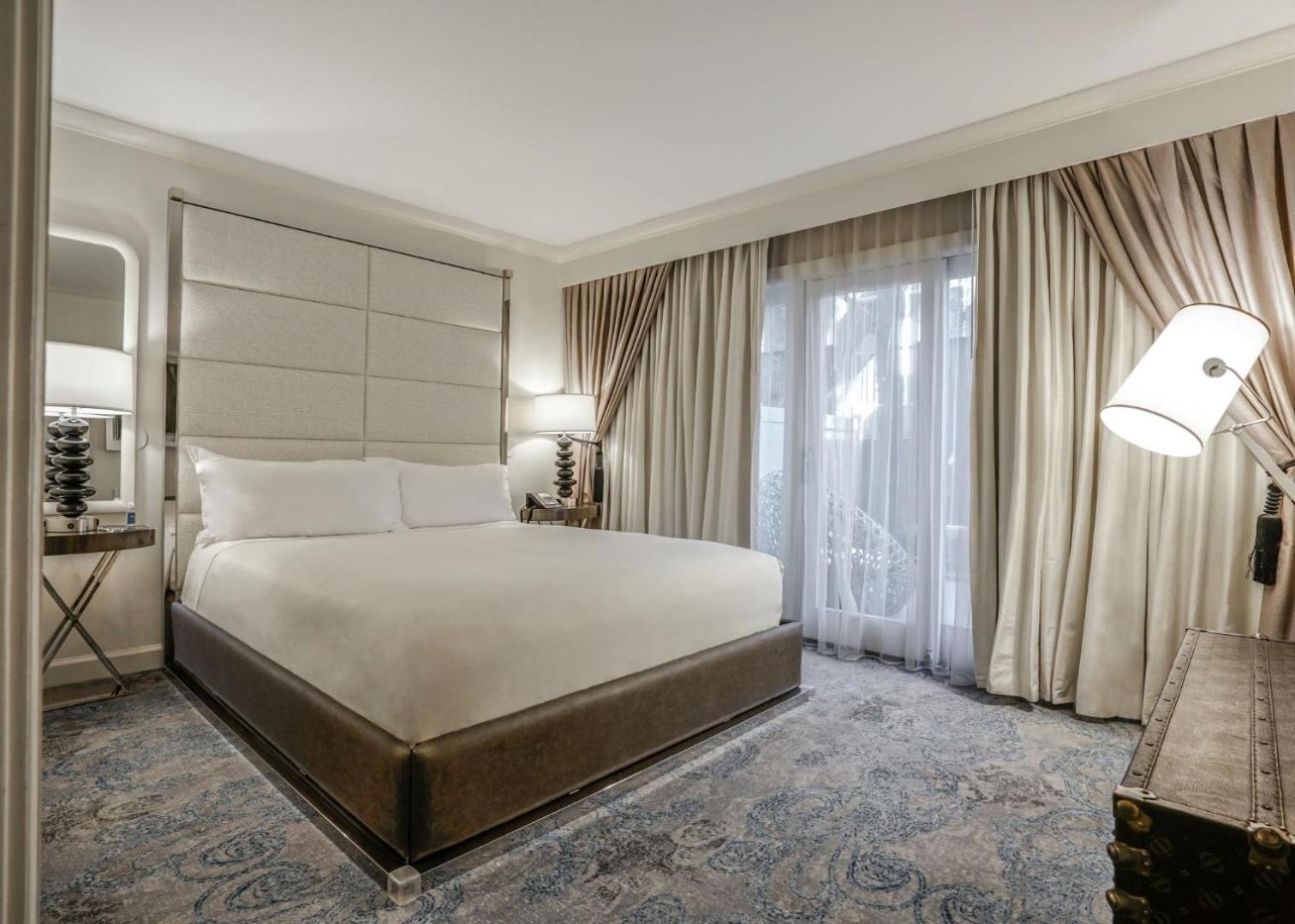 Executive Suite