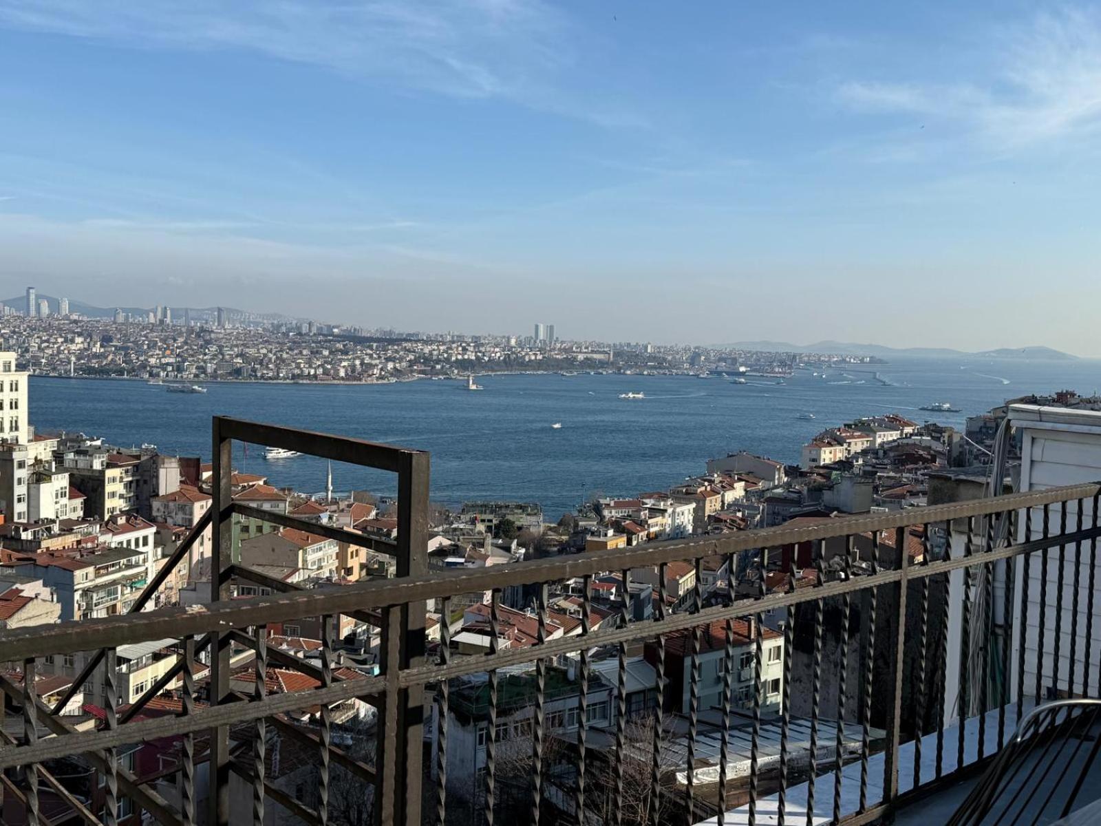 Deluxe Suite with Sea View photo 3