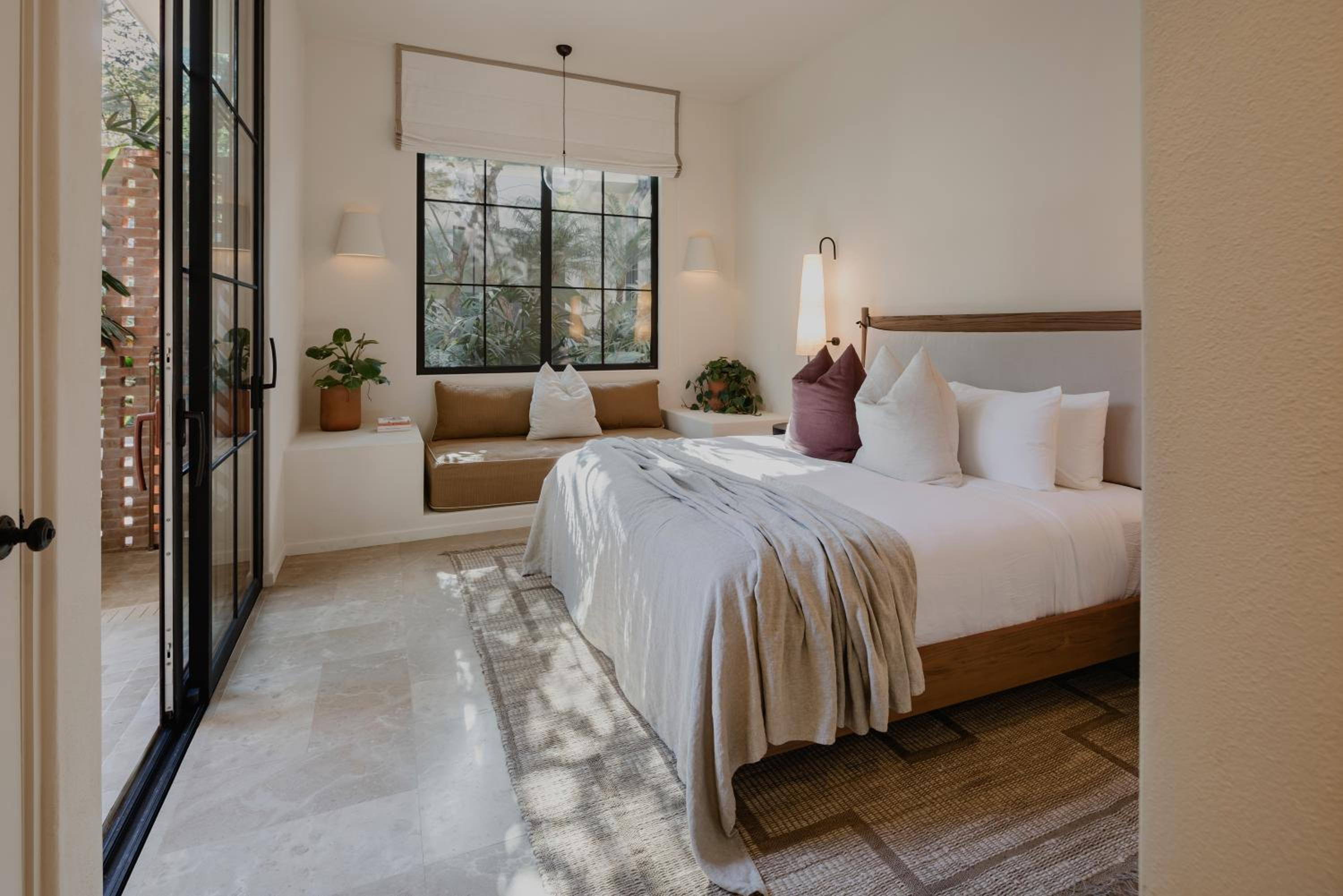 One-Bedroom Villa with Private Pool - Photo 3