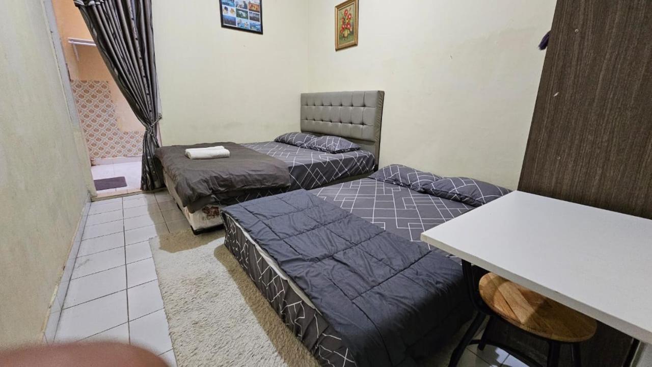 Family Room photo 1