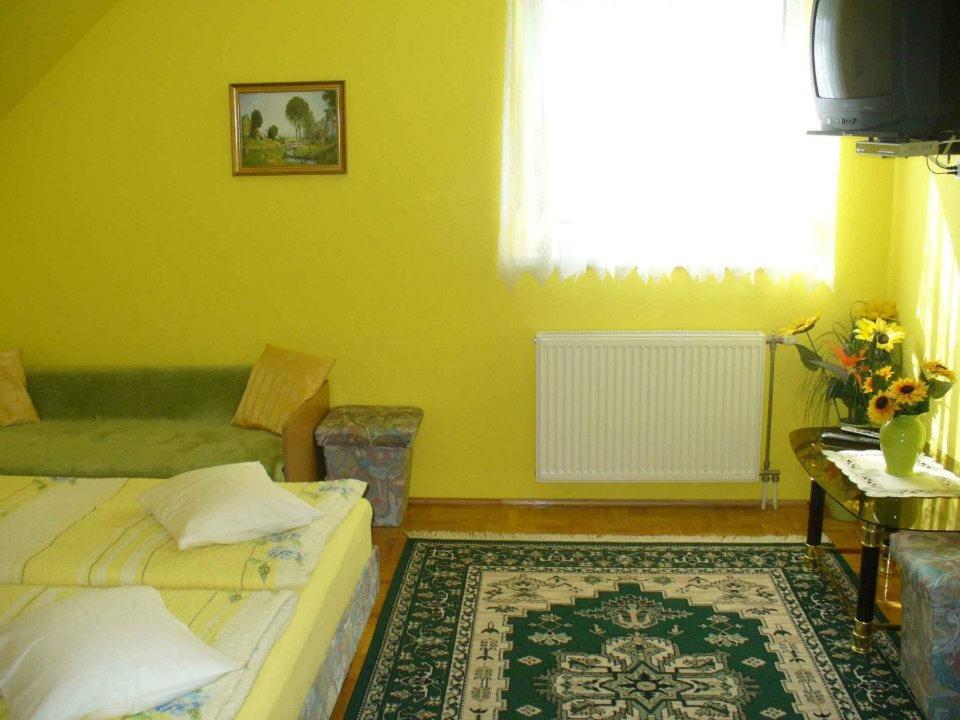 Deluxe Double Room with Shower photo 1