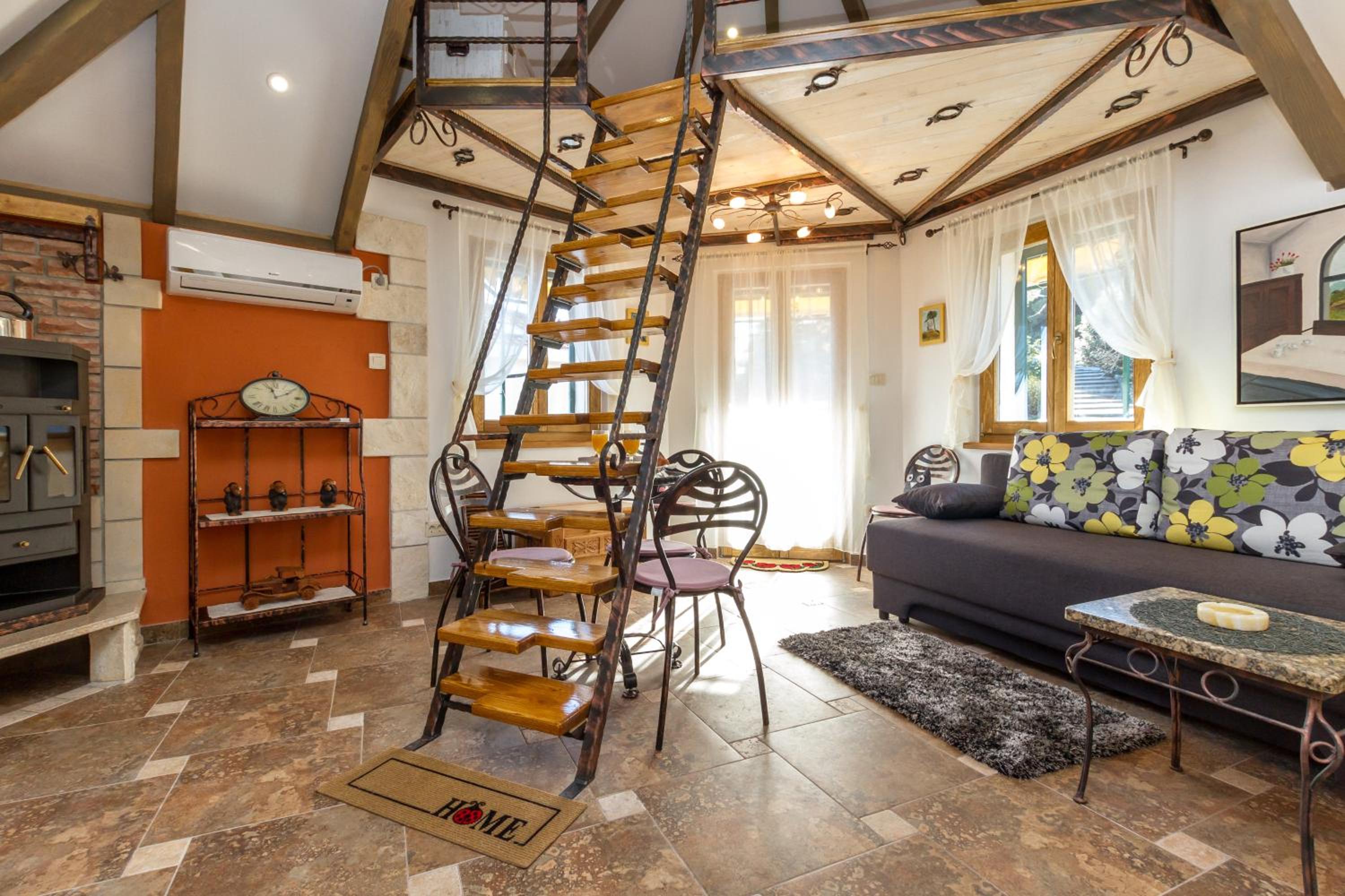 Superior Apartment