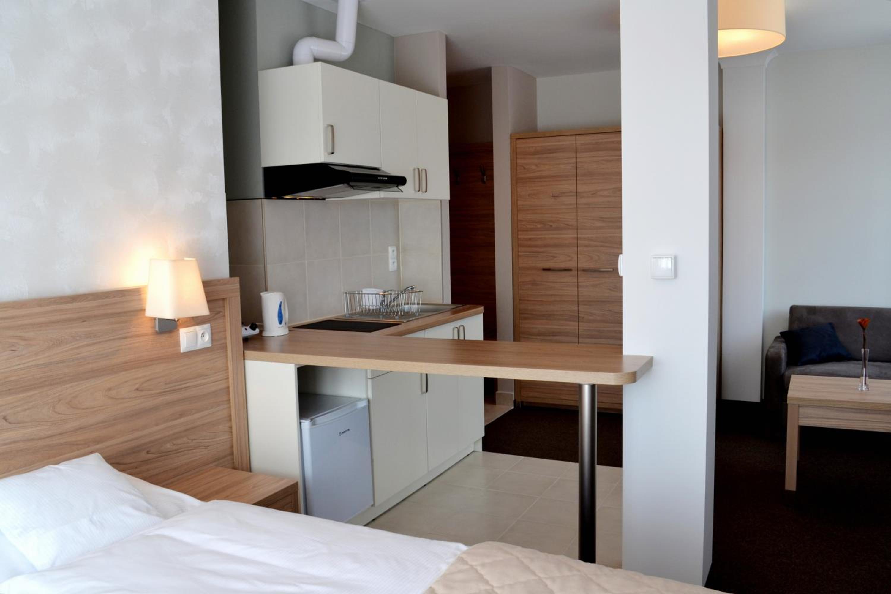 Studio With Kitchenette