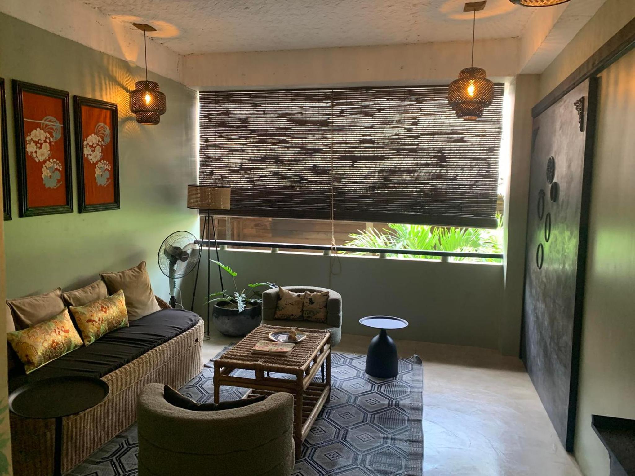 Two Bedroom with Garden View - Photo 4