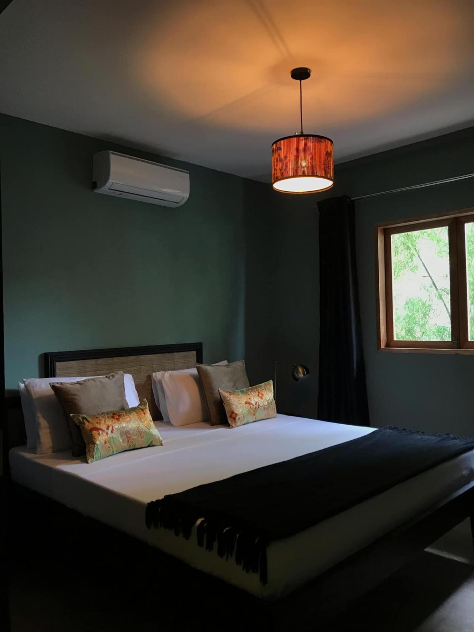 Two Bedroom with Garden View - Photo 6