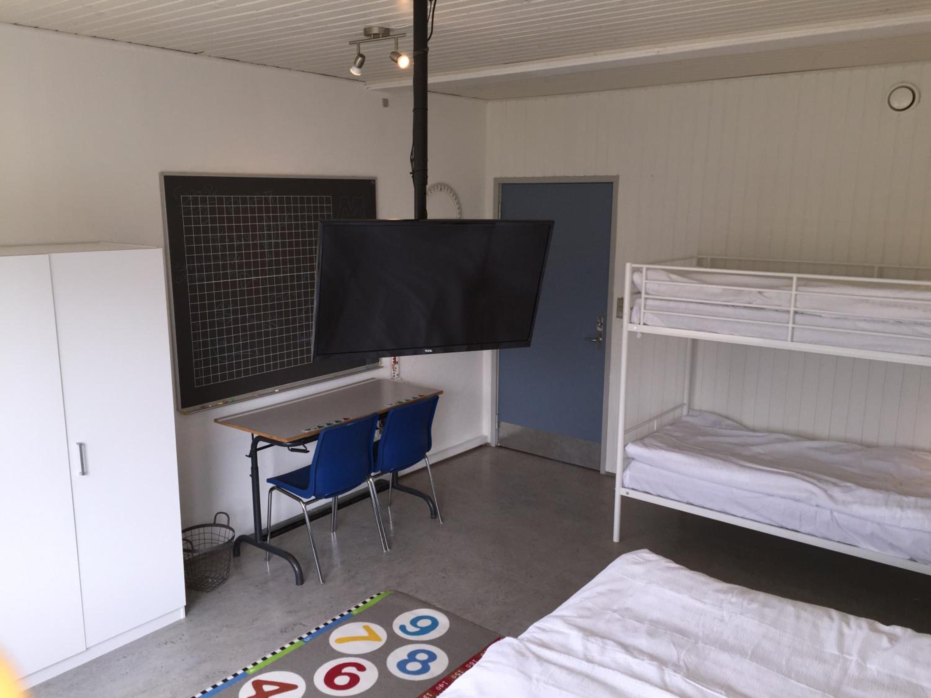 Big Studio Apartment with Private Bathroom & Kitchen photo 1