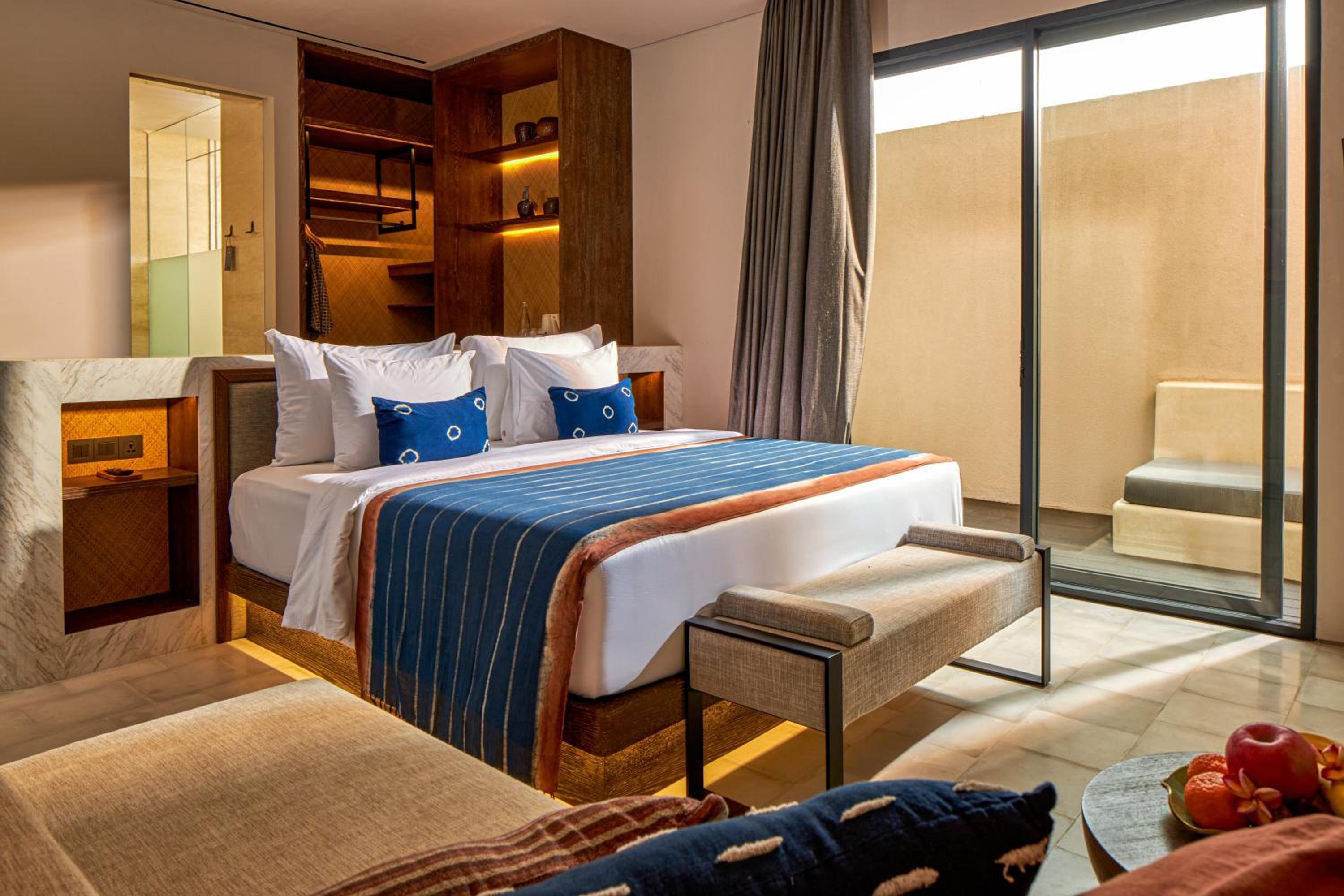 Deluxe Double Room with Bath