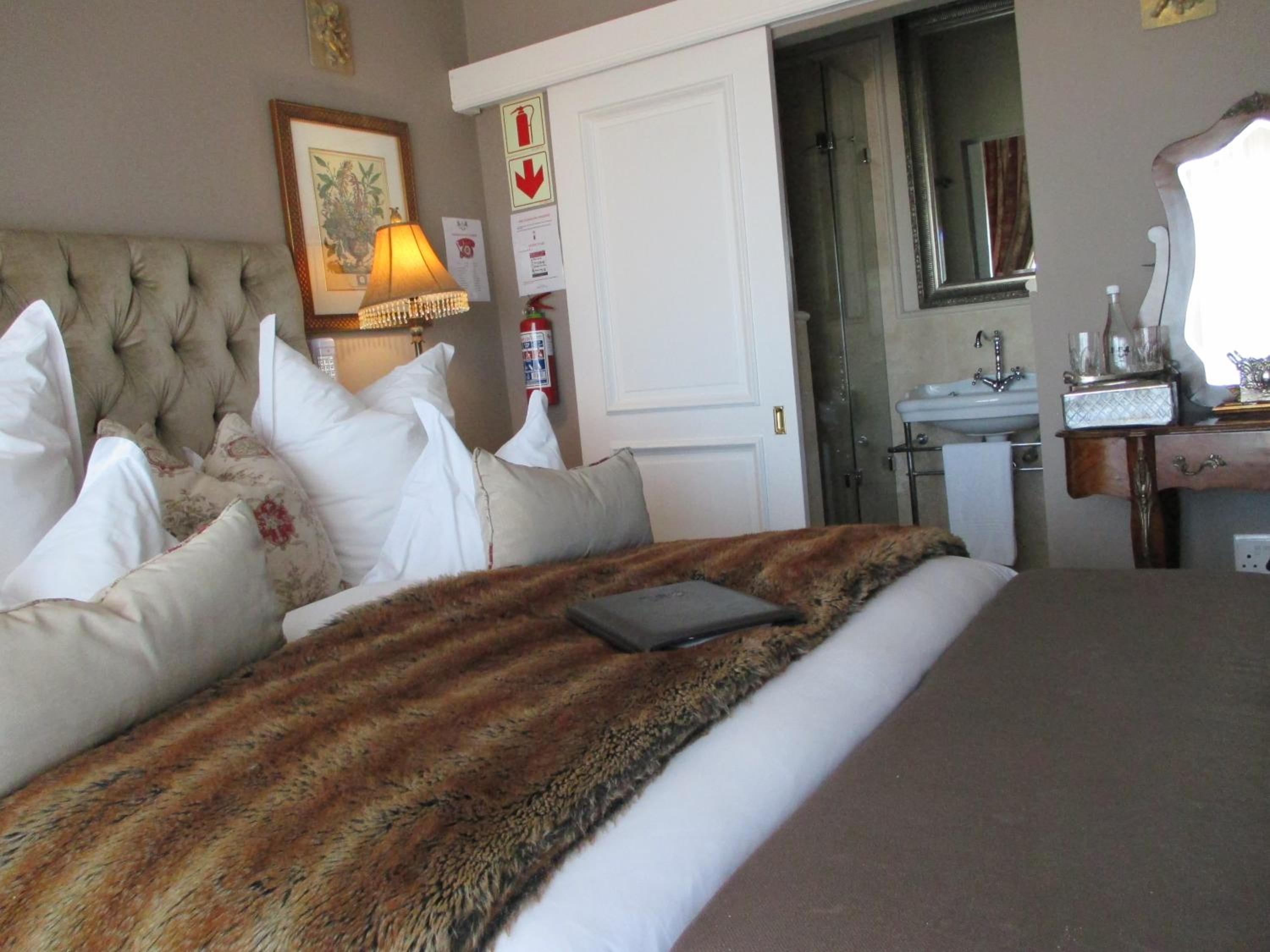 Superior Double Room with Sea View Upper Level (Robben Island) photo 1