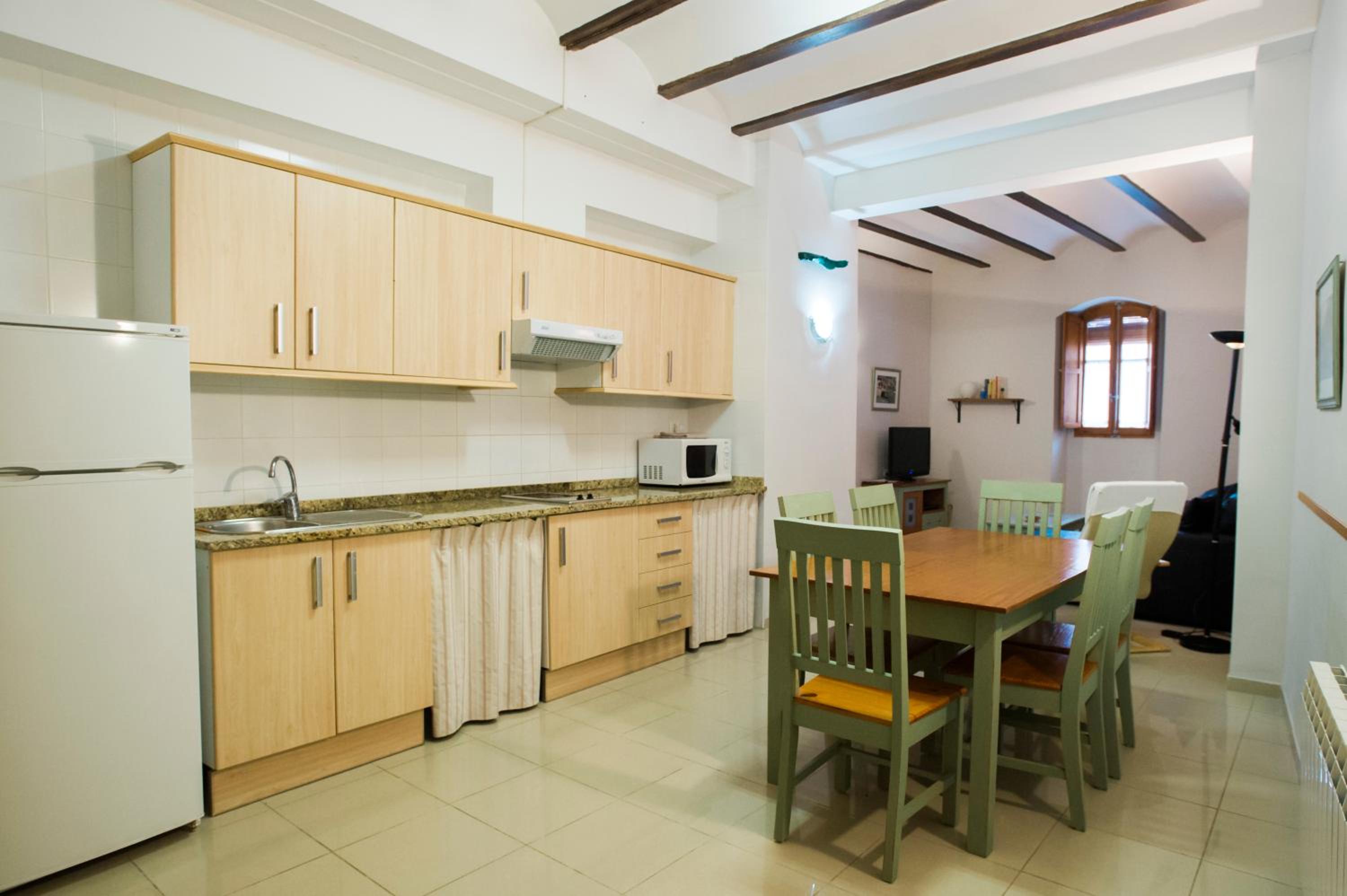 Two-Bedroom Apartment (4 Adults) - Photo 8
