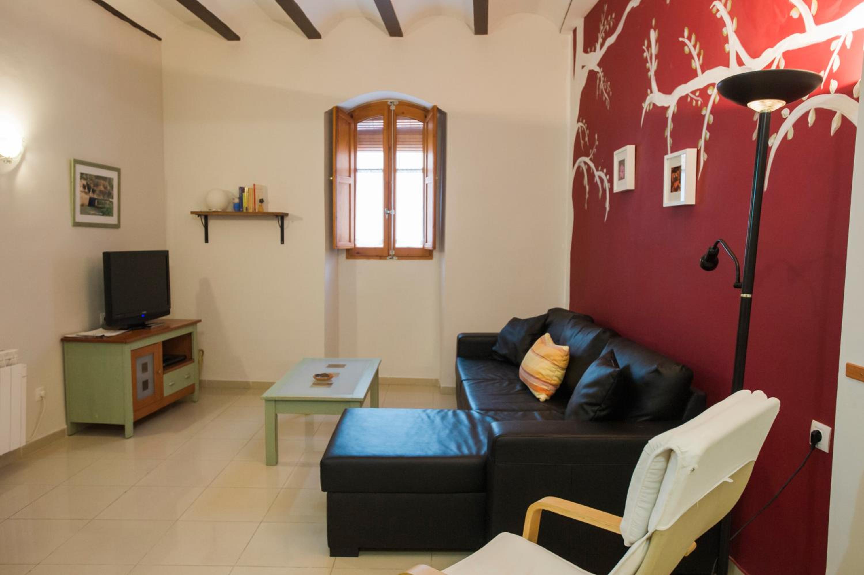 Two-Bedroom Apartment (4 Adults) - Photo 9