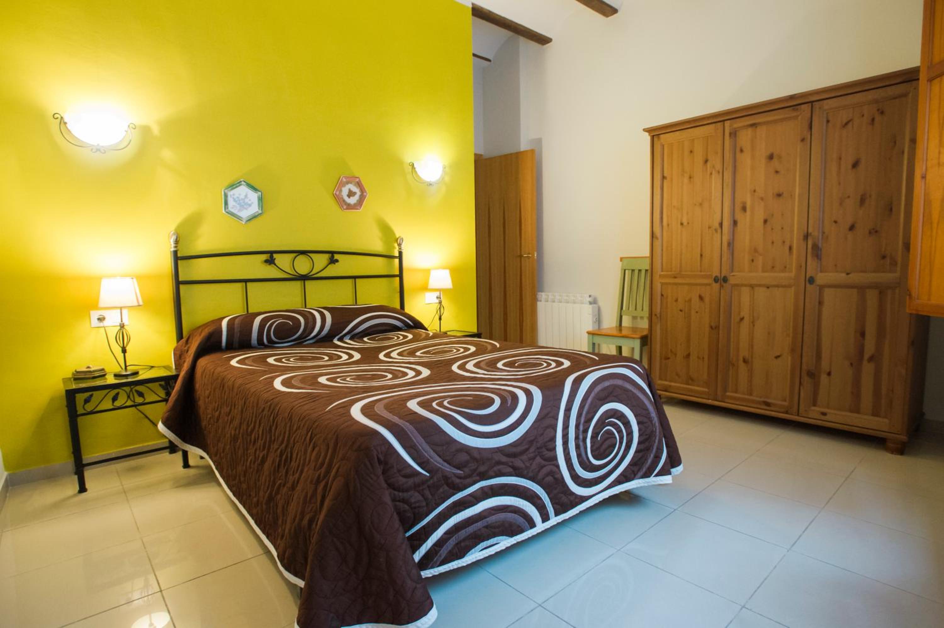 Two-Bedroom Apartment (4 Adults) - Photo 3