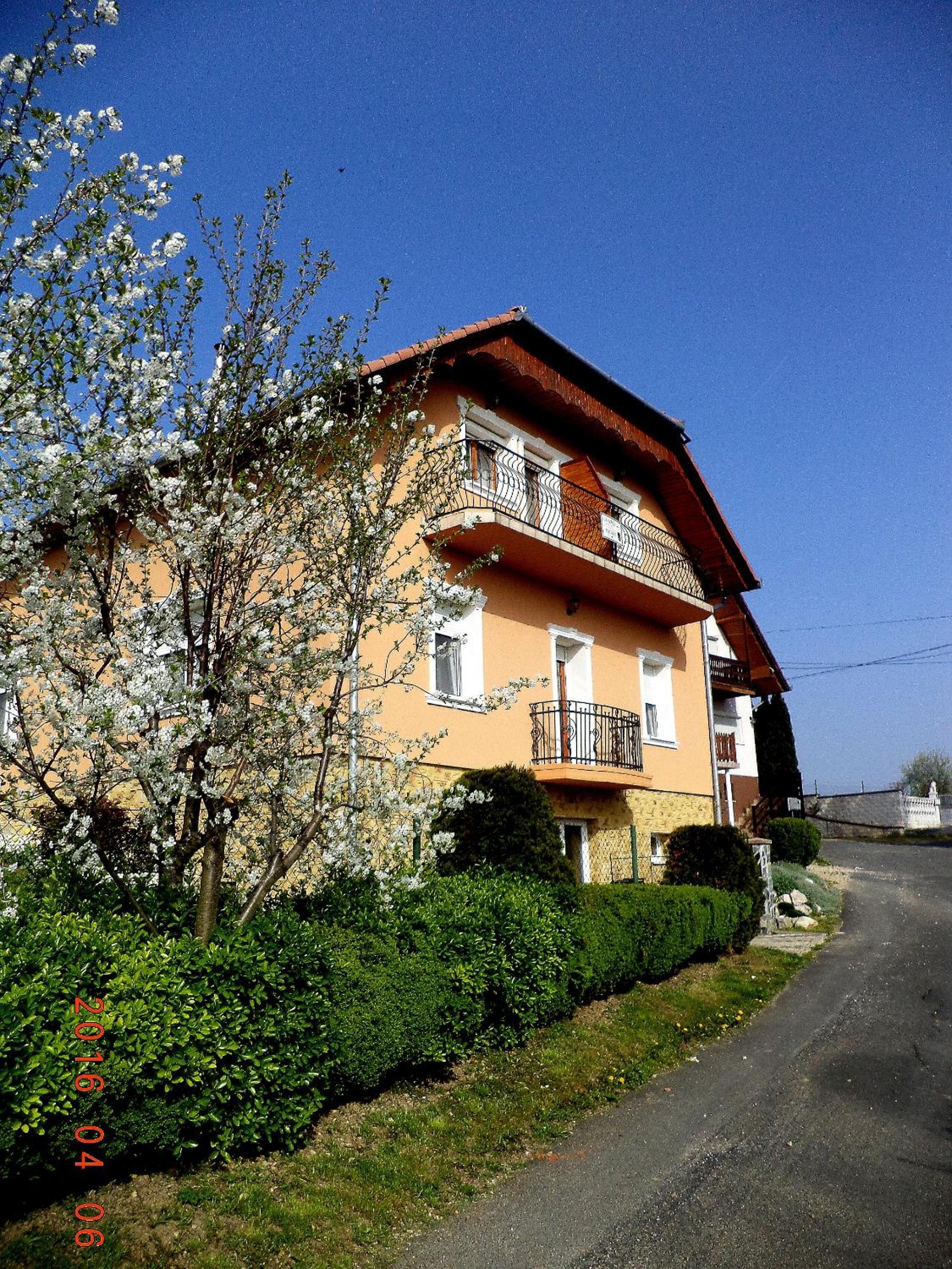 Apartment with Balcony photo 2