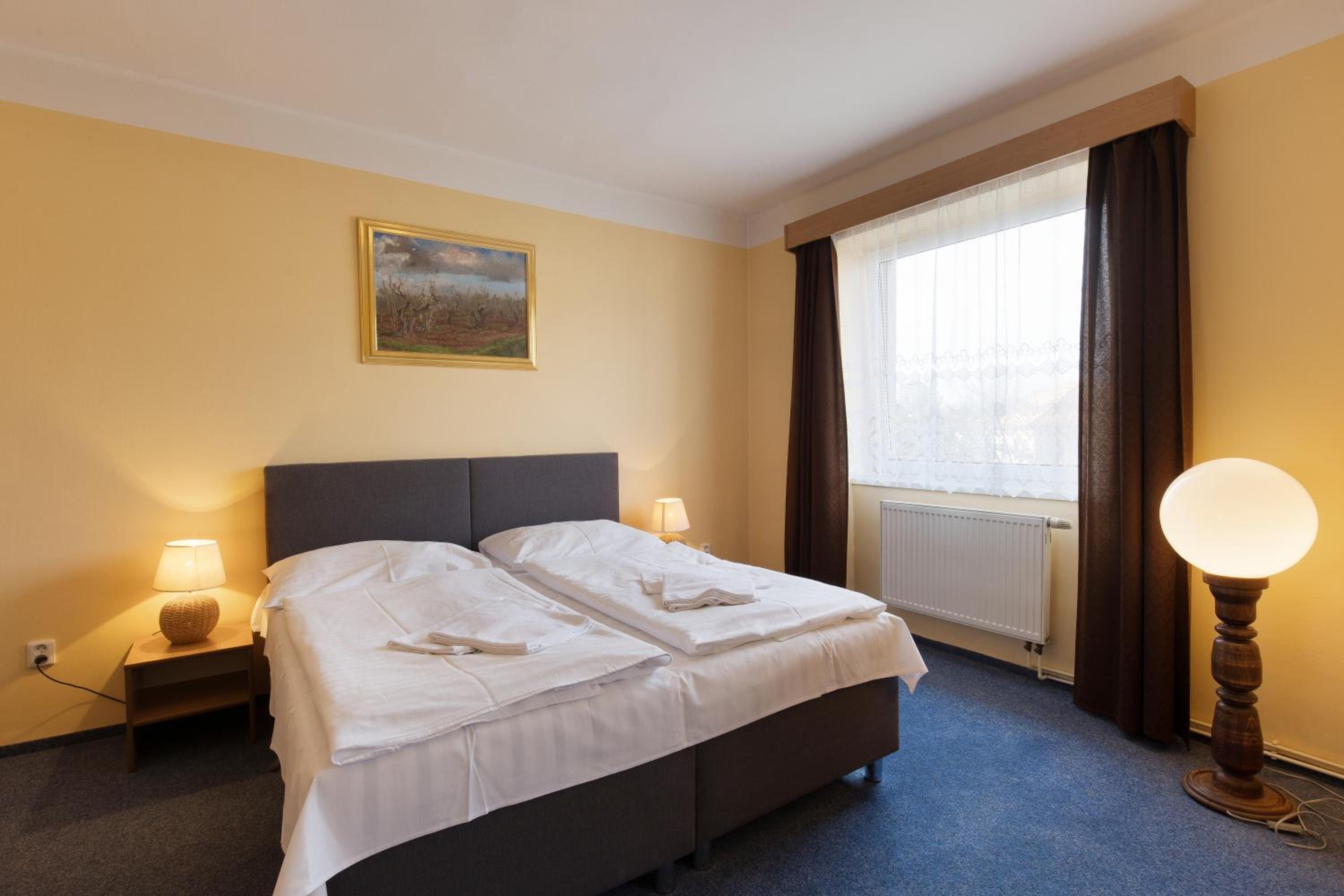 Standard Double Room - Photo 3