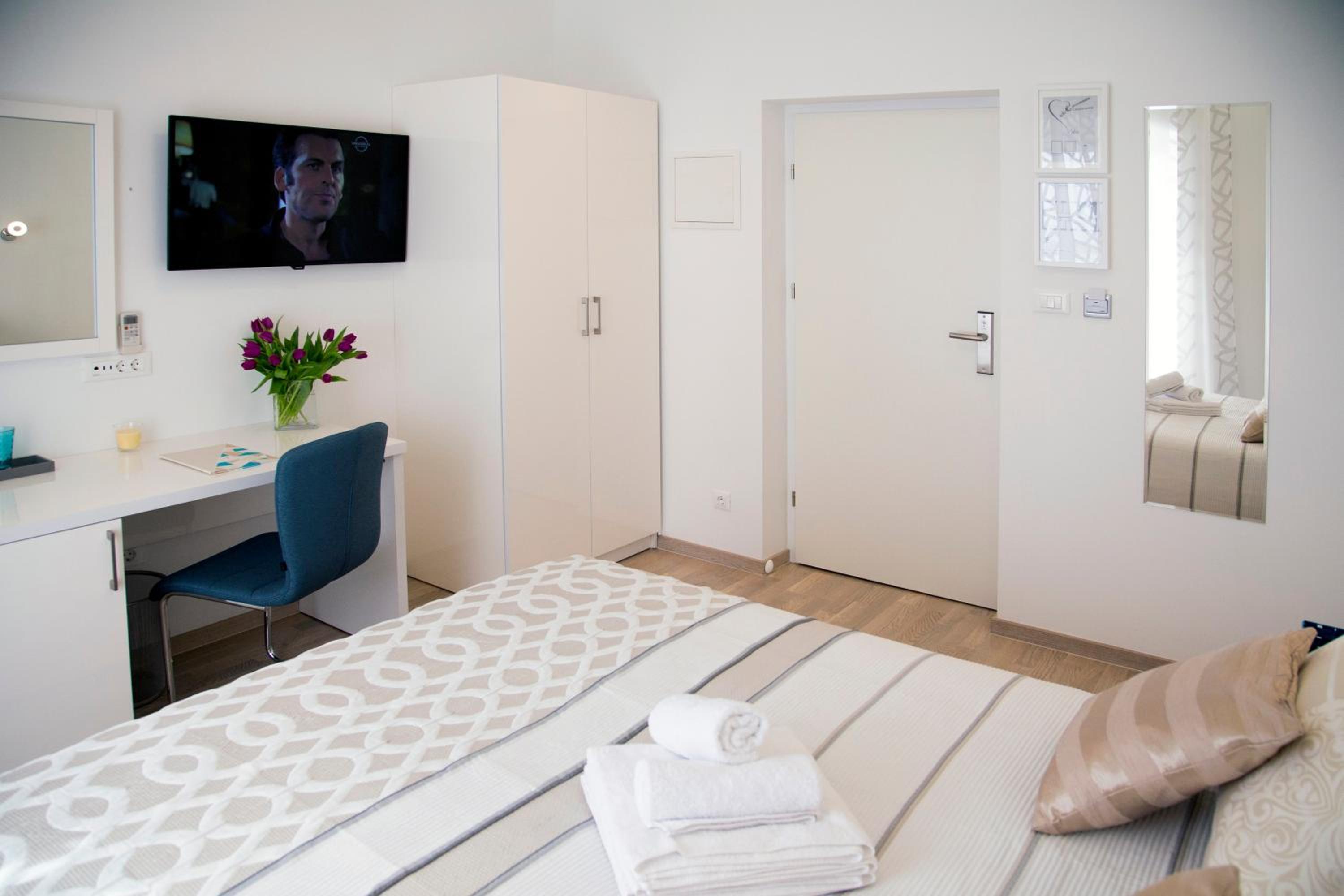 Comfort Deluxe Double Room with Sea View S6