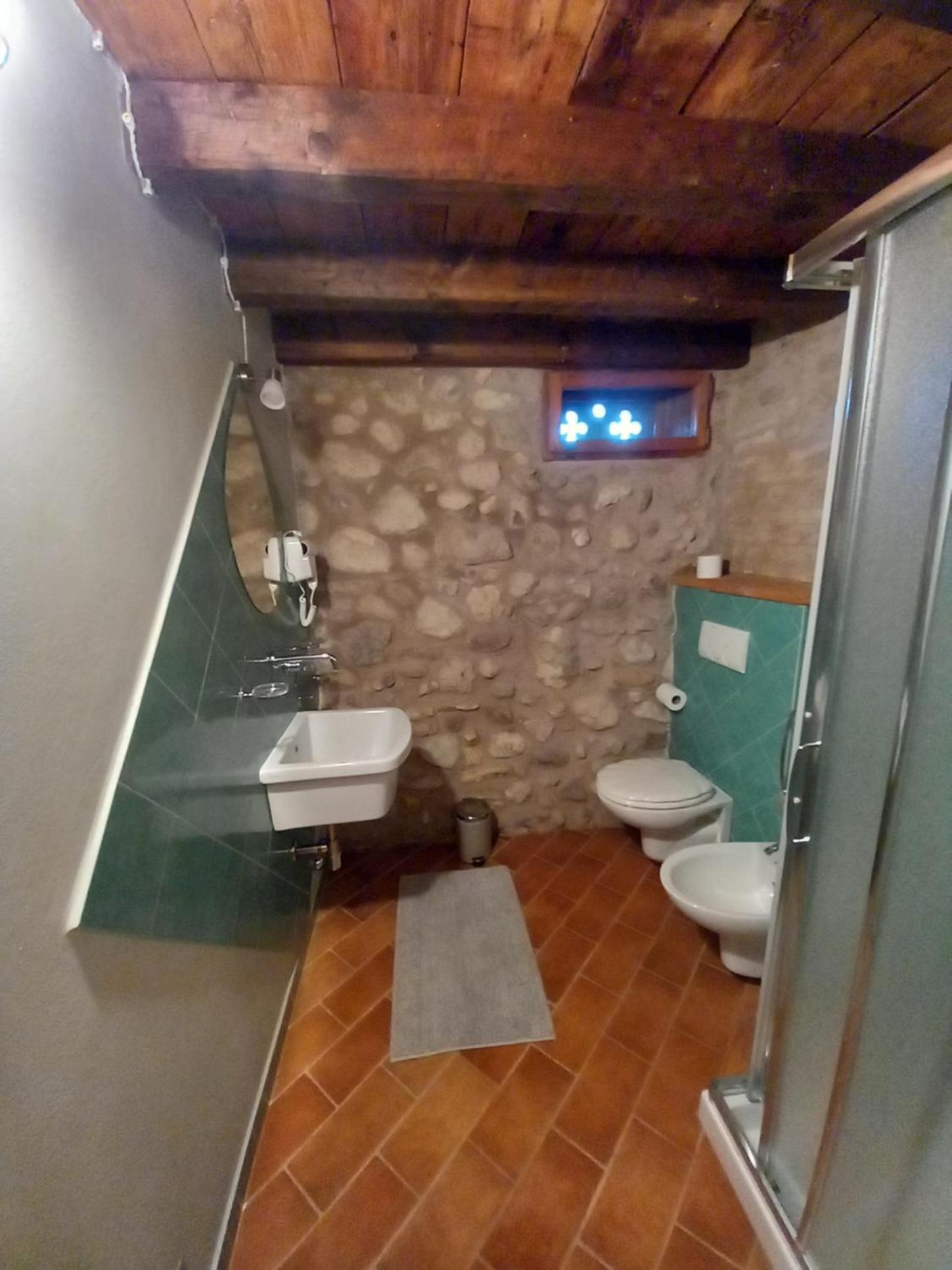Triple Room - Photo 3