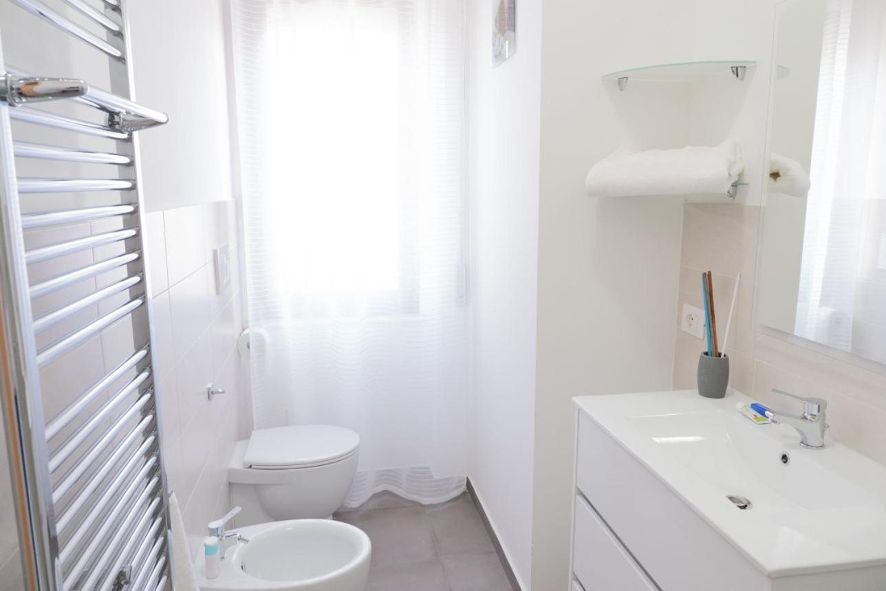 Single Room with Private Bathroom