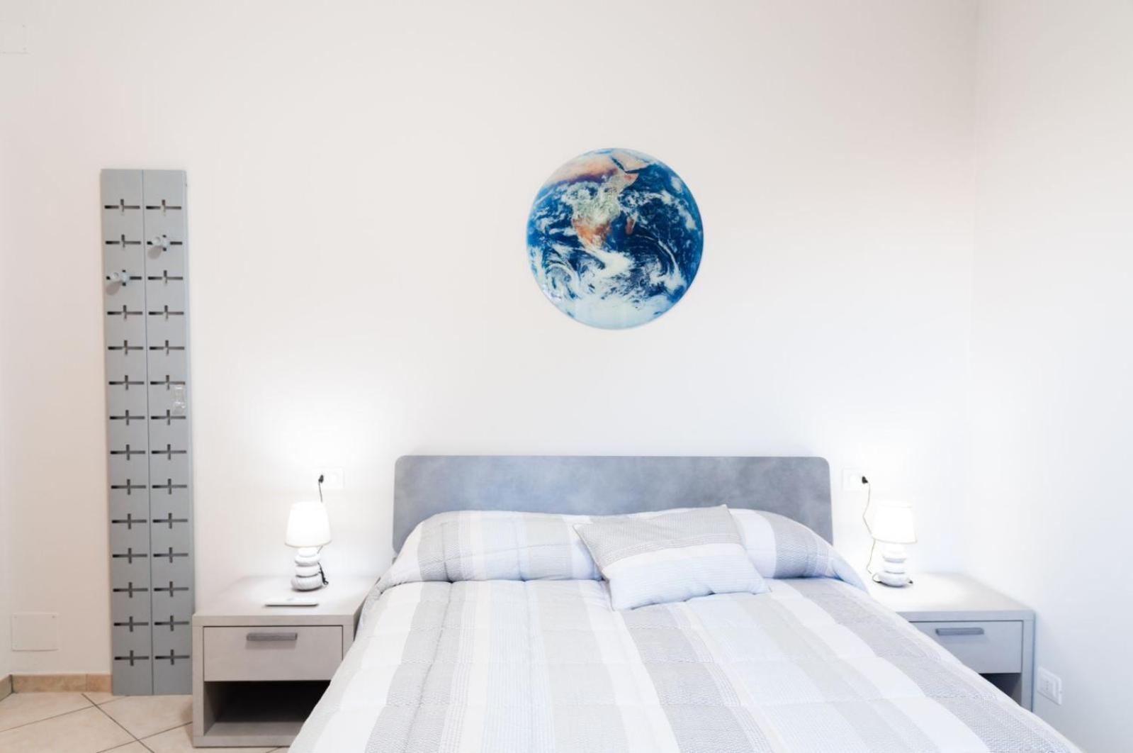 Large Double Room photo 1