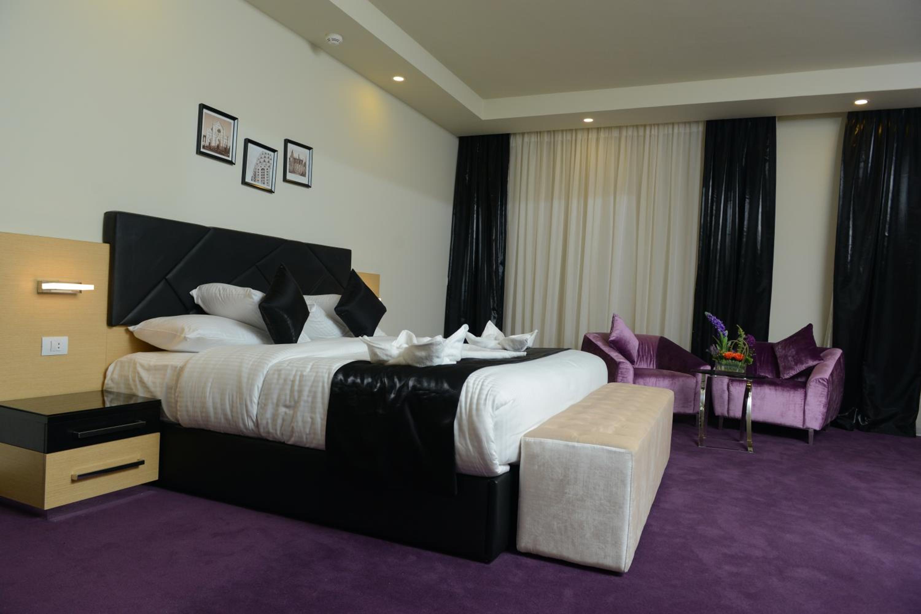 Junior Suite with Pool or Garden view photo 3