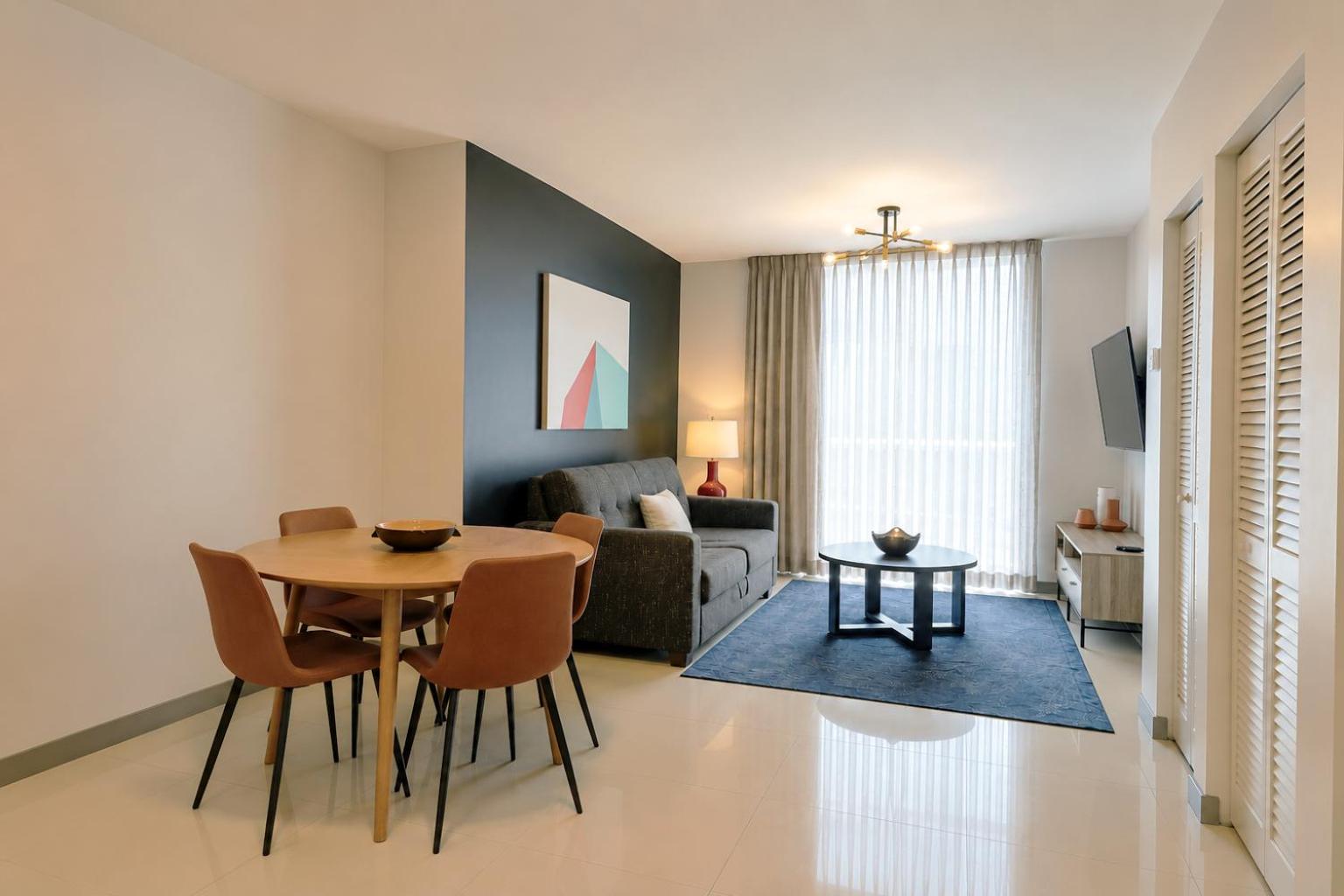 Two-Bedroom Studio Apartment photo 3