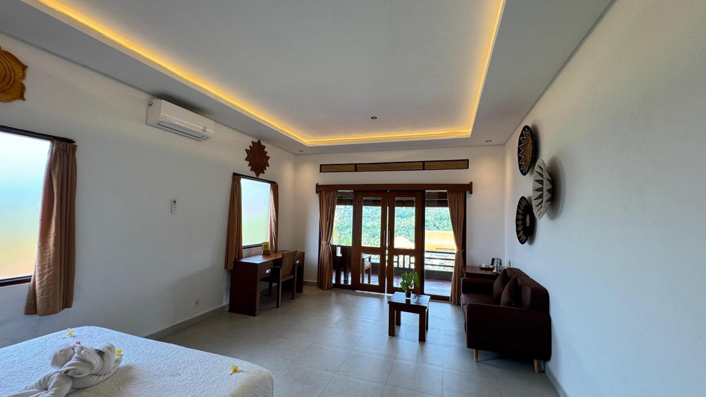Deluxe Double Room 7