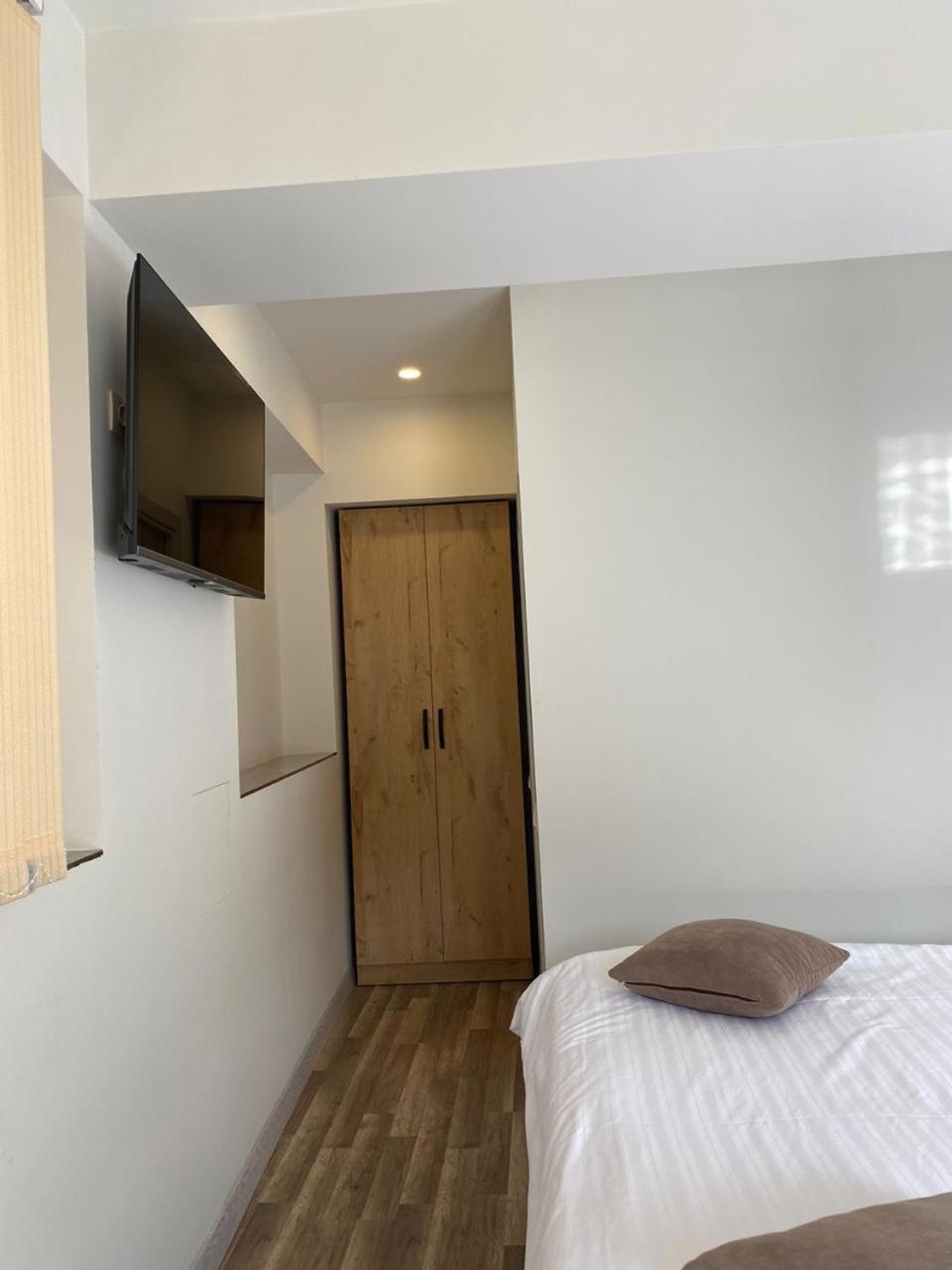 Double Room - Disability Access photo 2