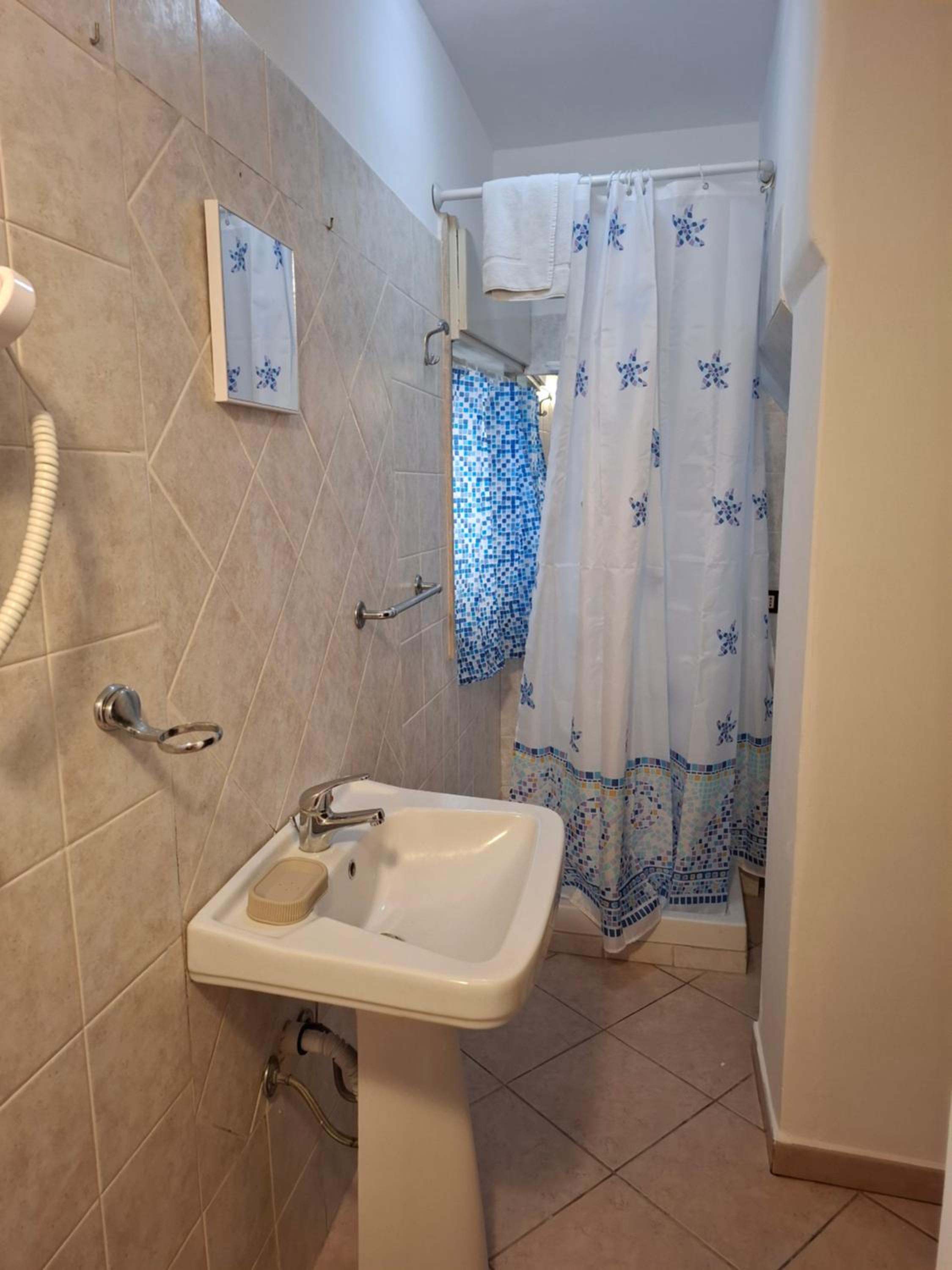 Family Double Room - Photo 26