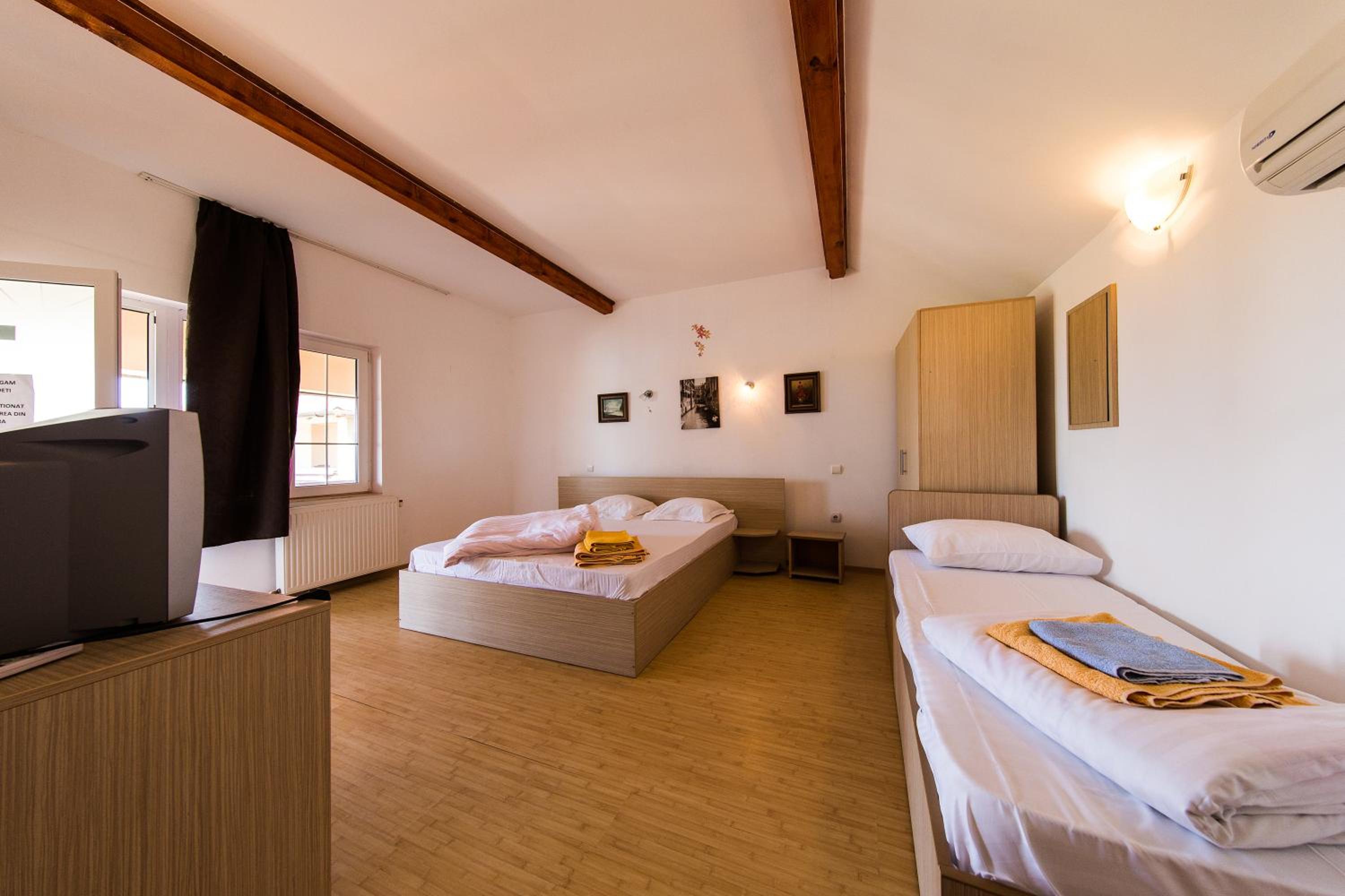 Triple Room photo 2